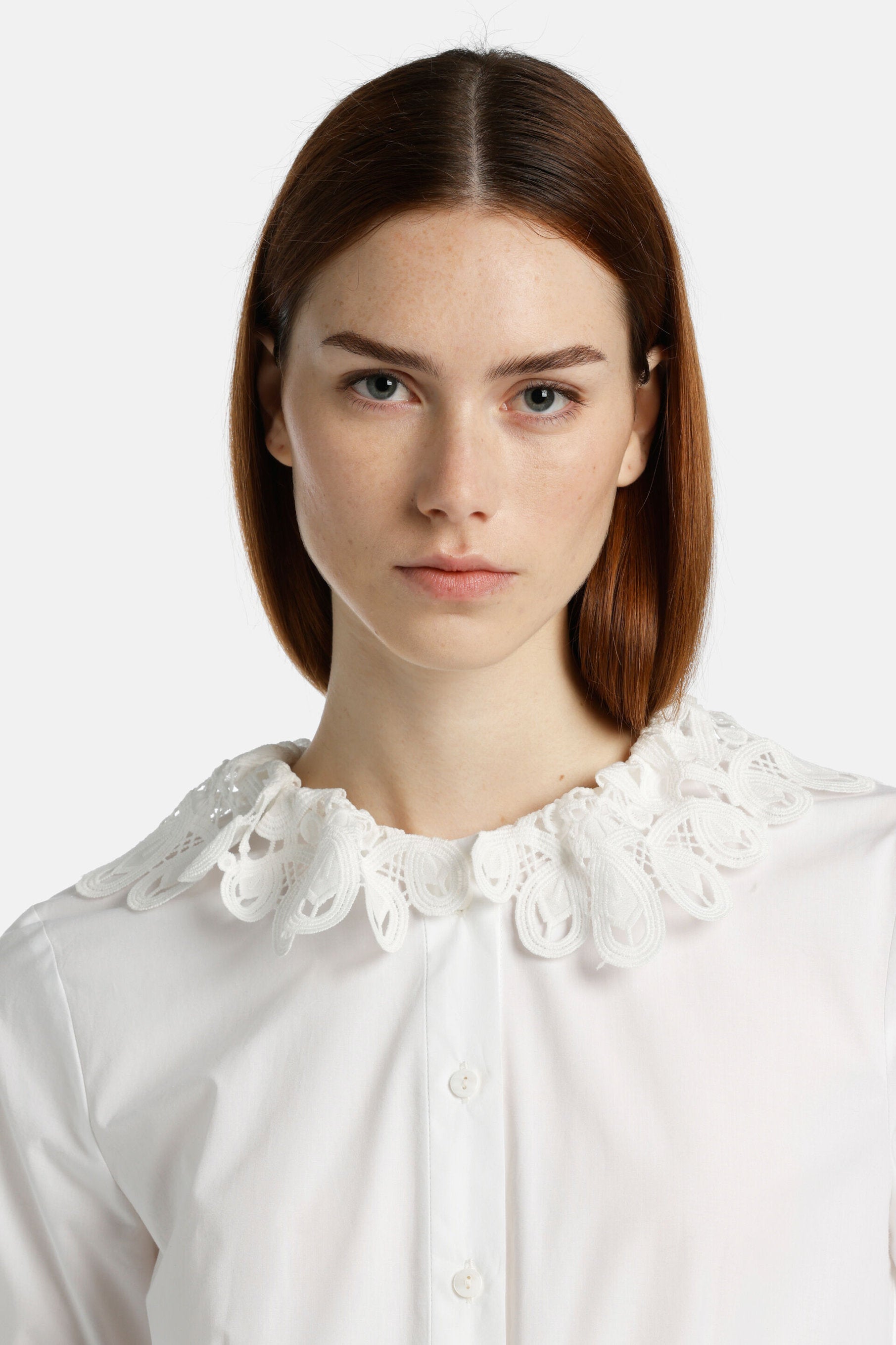 Luisa Spagnoli_Bolletta - Blouse with Lace Details_BOLLETTA_0201_05