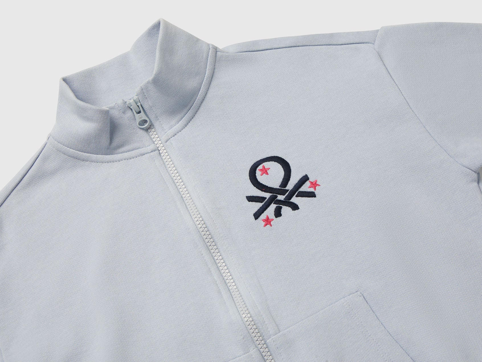 Benetton_Light Blue_Zip-Up Tracksuit with Print_C505D-CF02HS_11Y_04