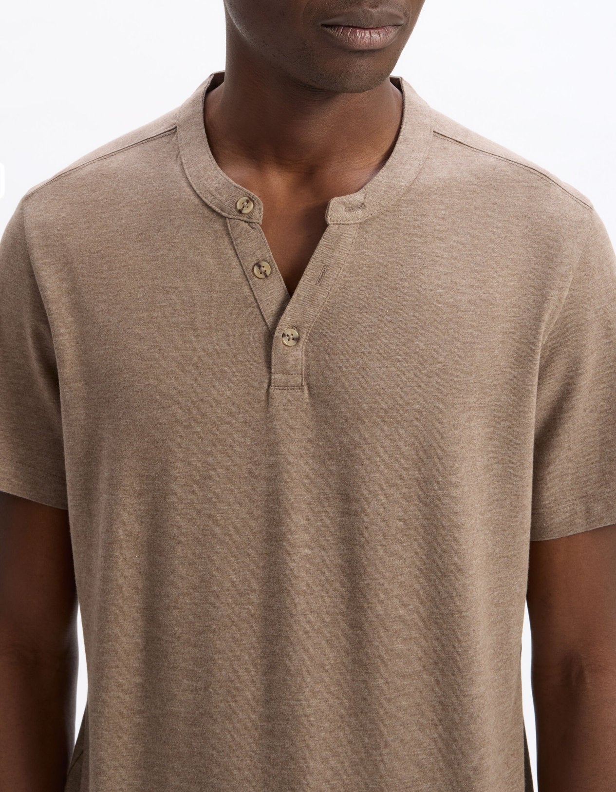 Celio_Taupe T-Shirt Straight Tunisian Collar 100% Cotton_CEGETI_TAUPE_04