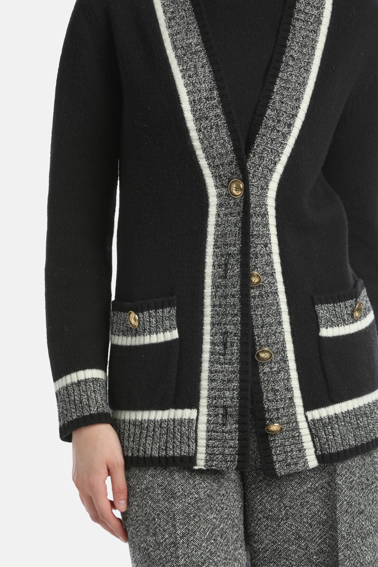 Luisa Spagnoli_Var Nero Mulin Panna_Ceneriera - Cardigan with Contrast Details_CENERIERA_3038_04