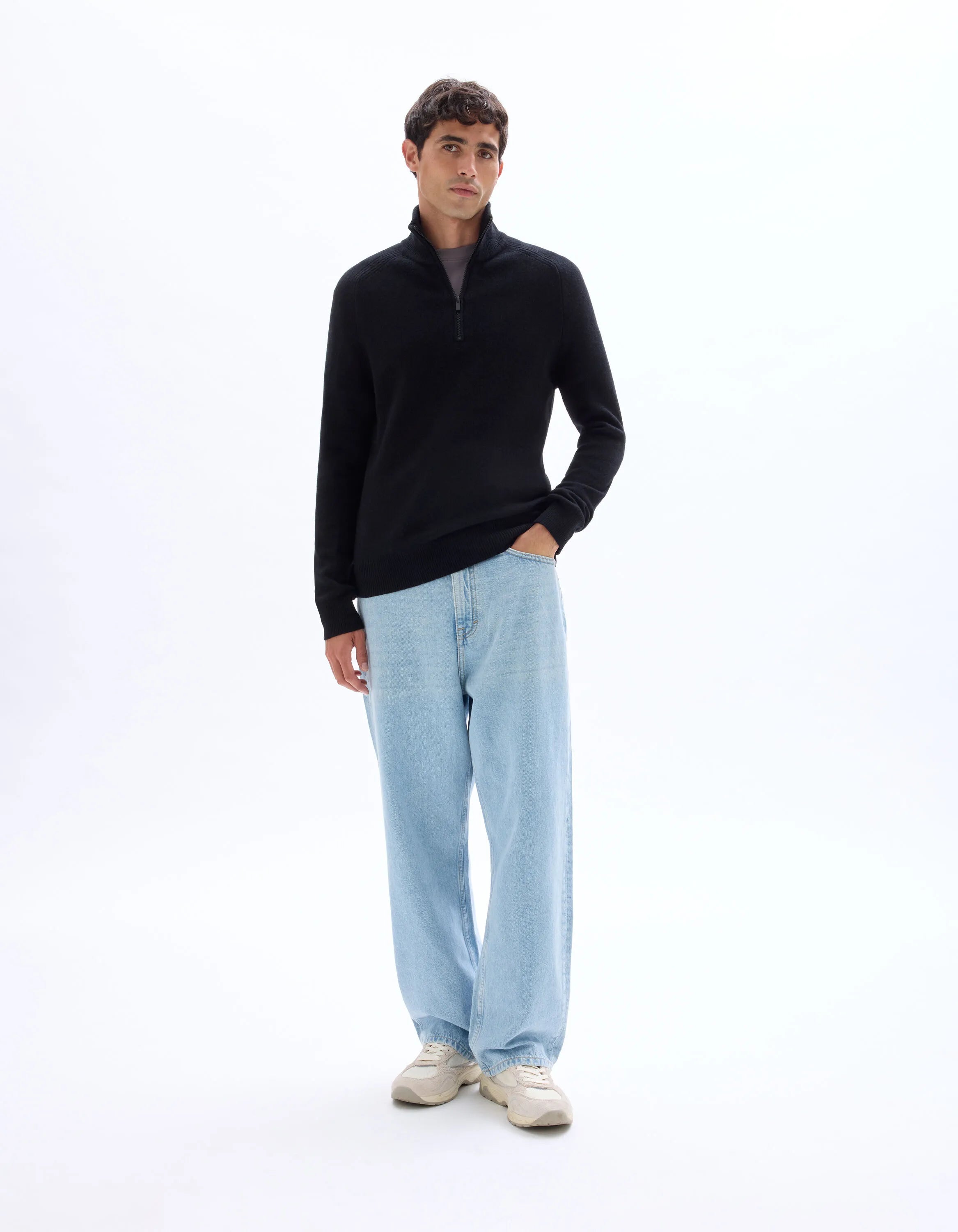 Celio_Black_100% Lambswool Zip-Neck Sweater_CEWOOLCAM_BLACK_02
