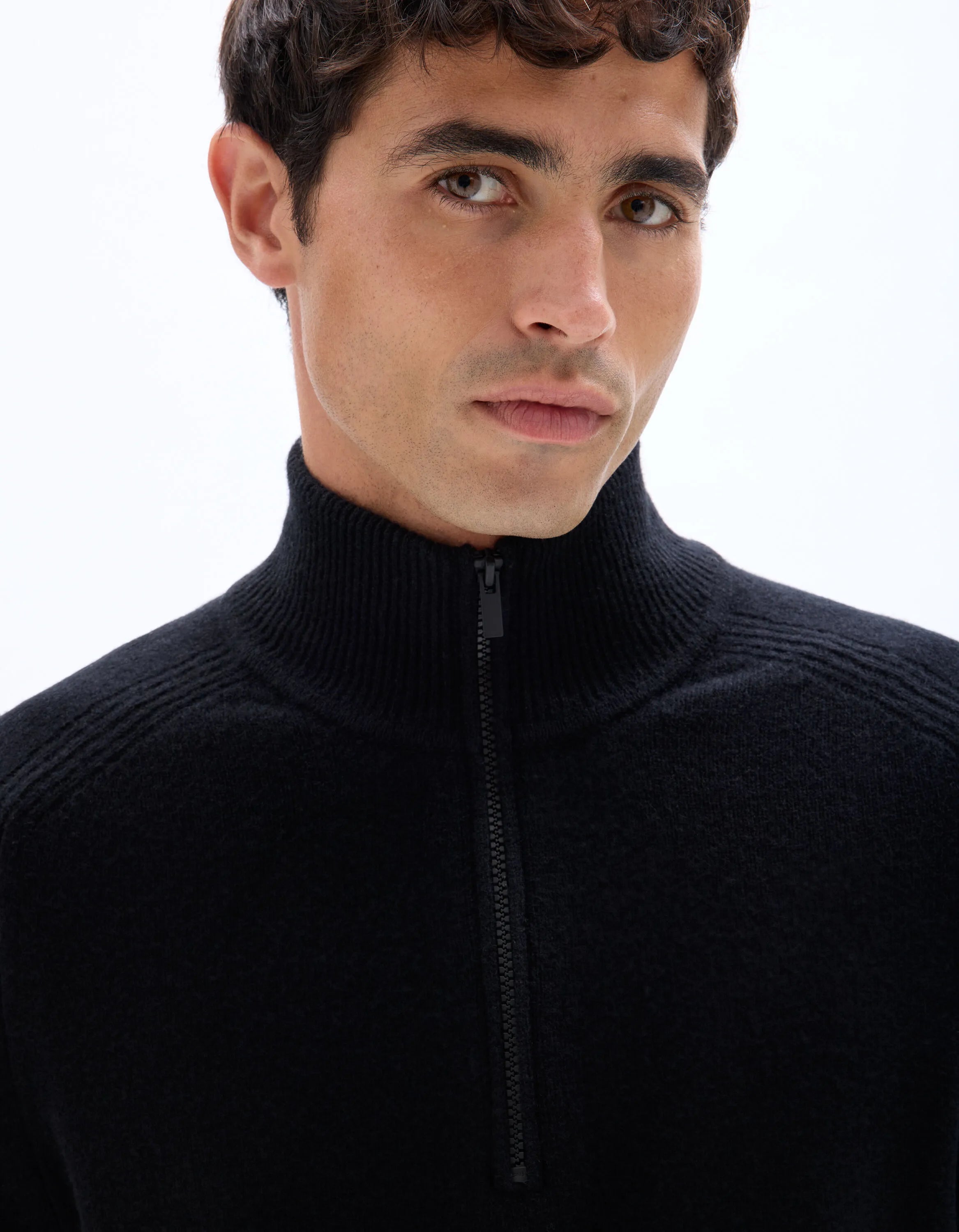 Celio_Black_100% Lambswool Zip-Neck Sweater_CEWOOLCAM_BLACK_04