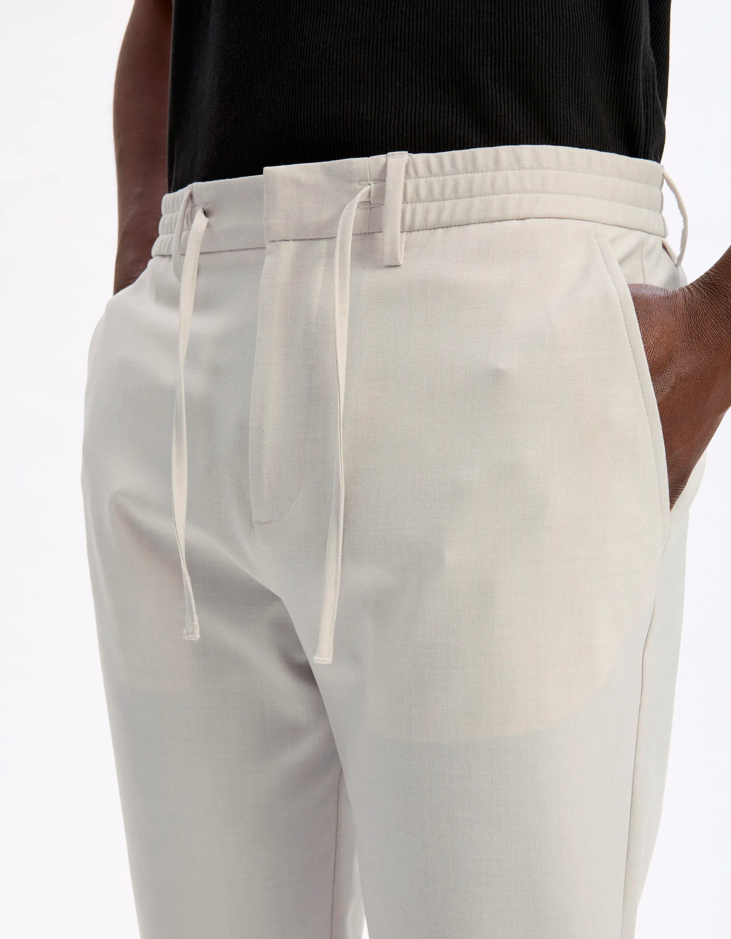 Celio_Ecru_24H Slim Stretch 7/8 Pants_COSMART_ECRU_05