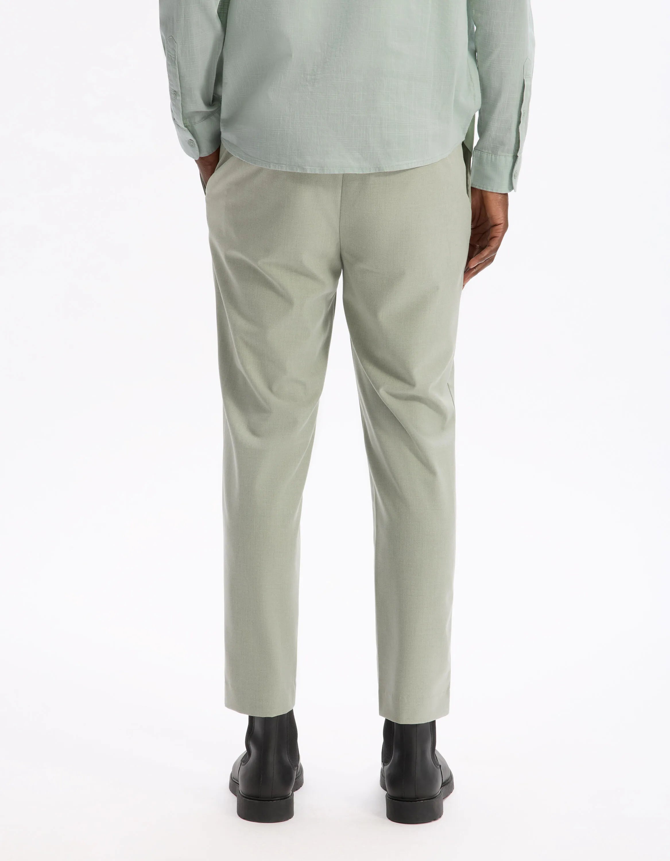 Celio_Sauge_24H Slim Stretch 7/8 Pants_COSMART_SAUGE_03