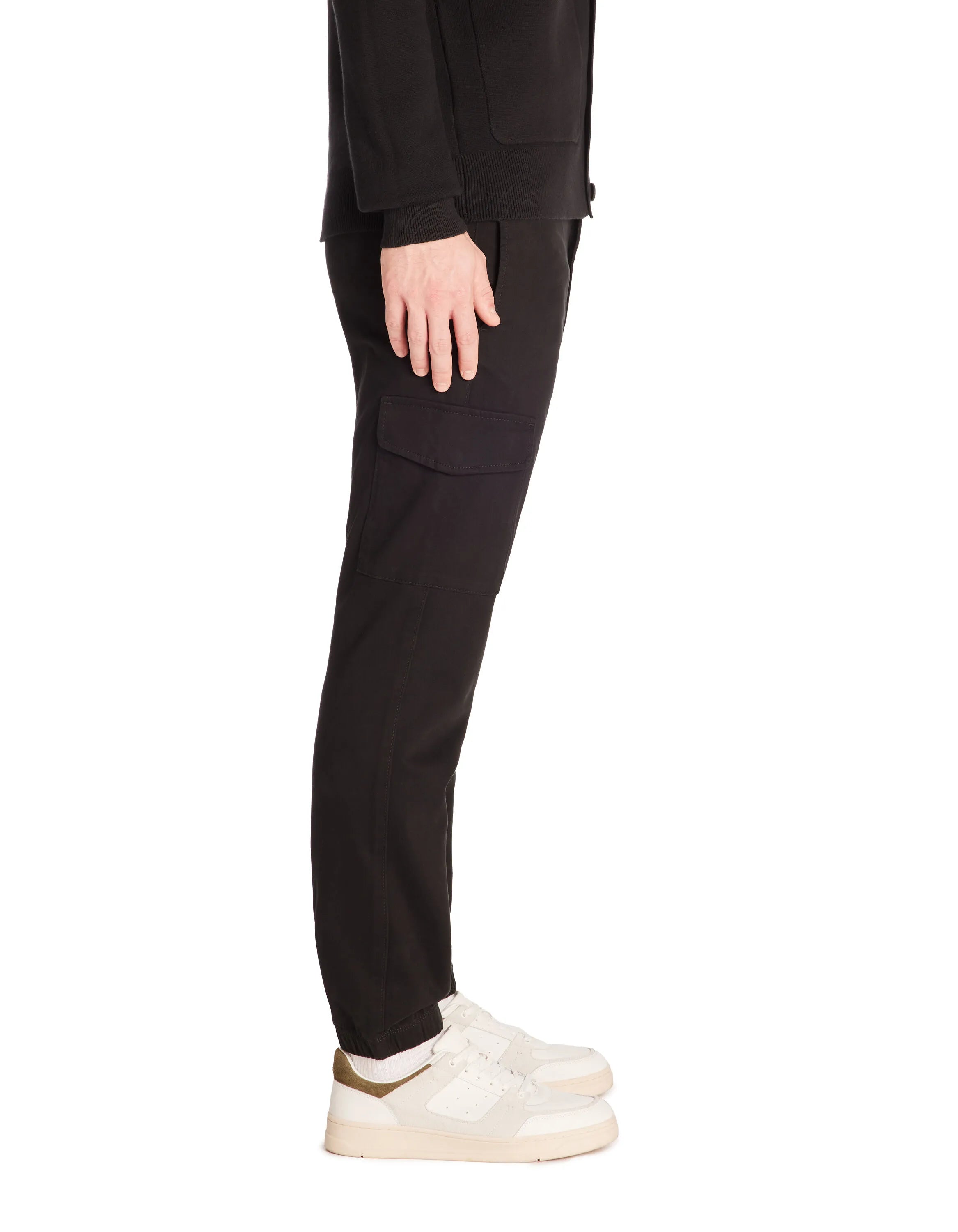 Celio_Black_Slim Stretch Cotton Cargo Pants_DOLYTE_BLACK_04