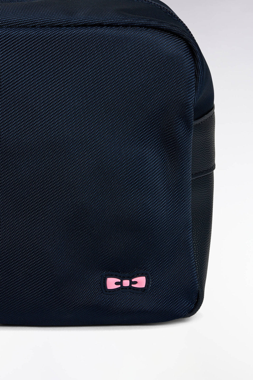 Eden Park_Navy Zipped Toiletry Bag_E25BAGTT0002_BLF_03