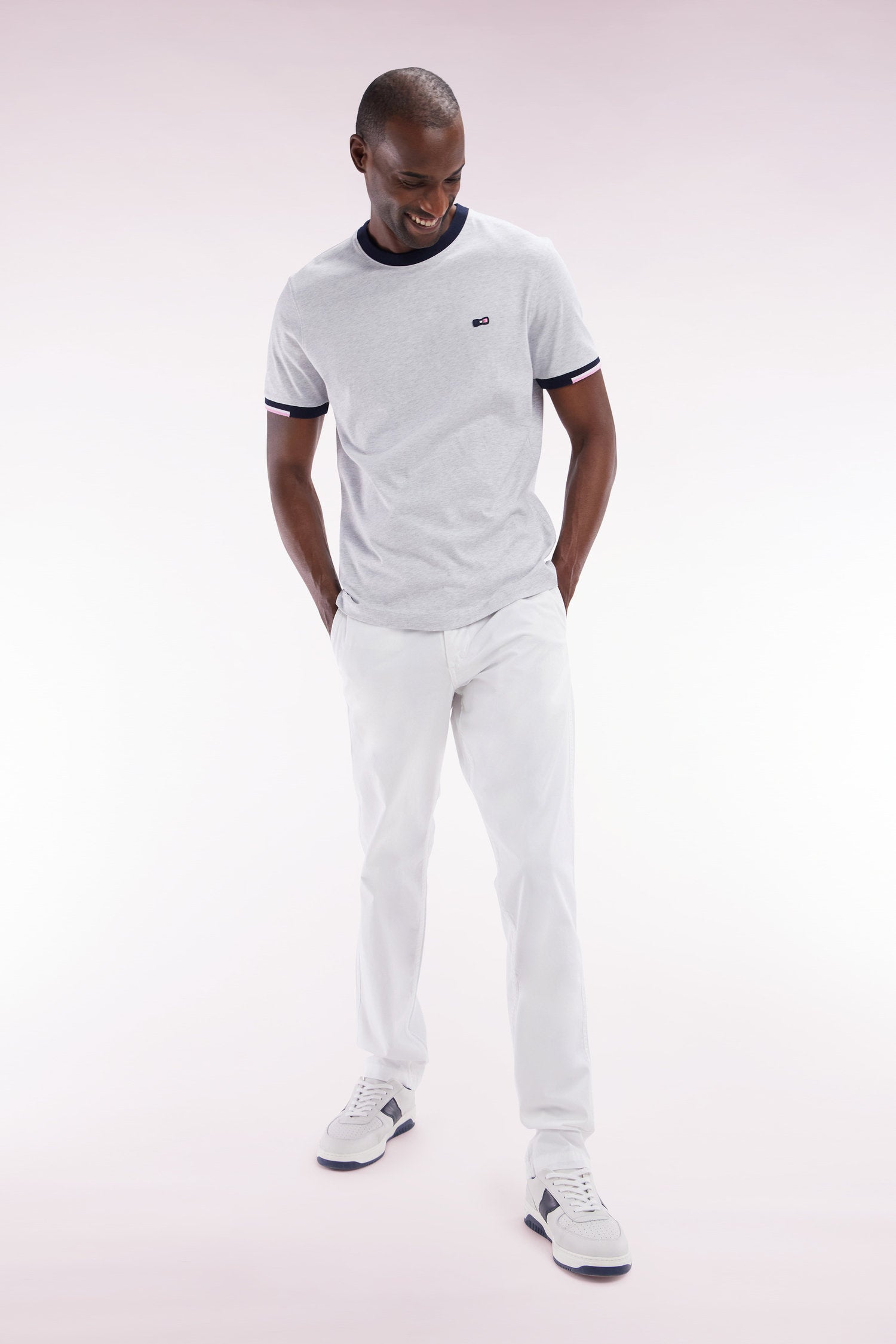 Eden Park_White Straight-Cut Stretch Cotton Pleat-Free Chinos_E25BAS0C0001_BC_03