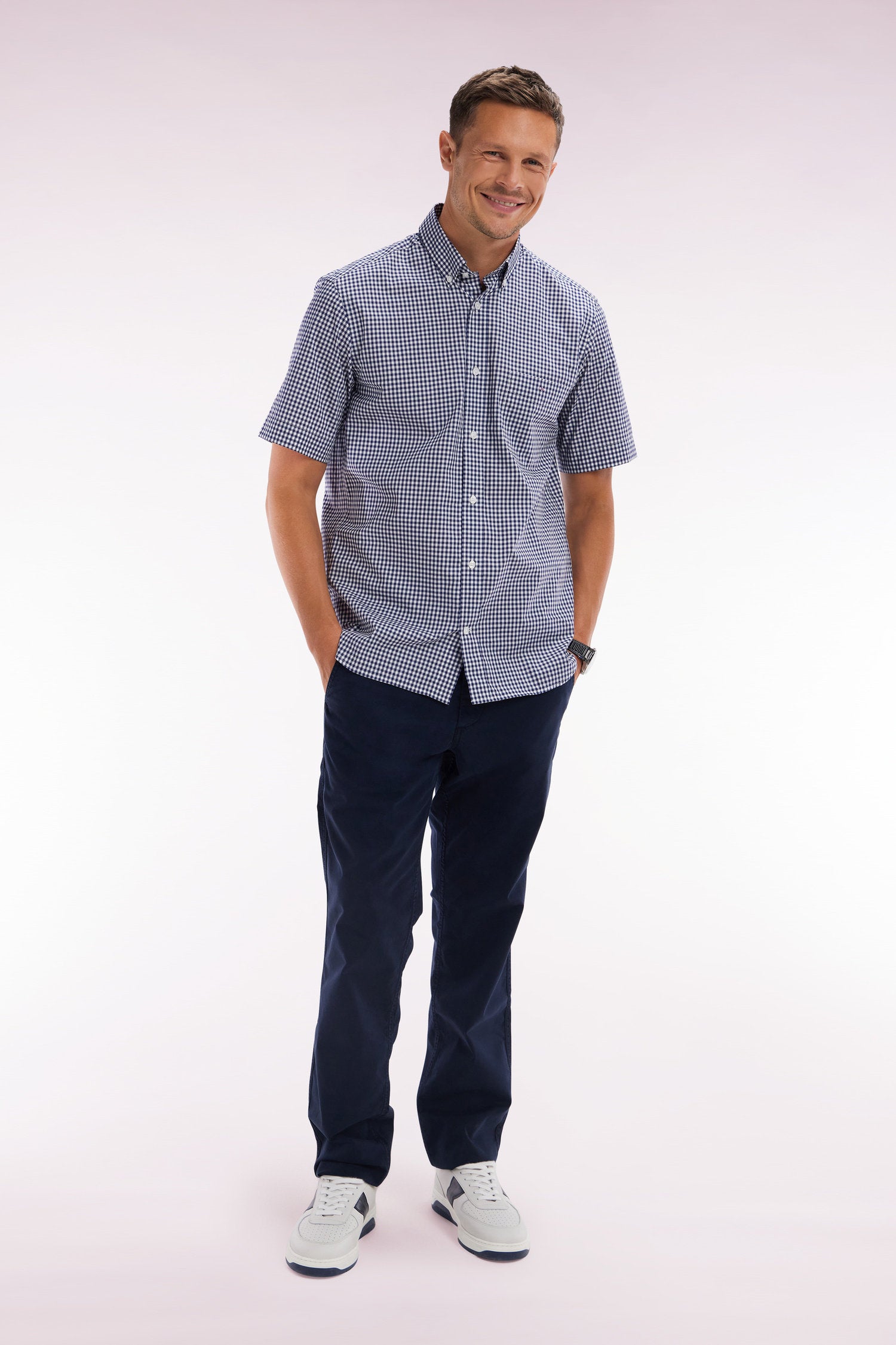 Eden Park_Navy Straight-Cut Stretch Cotton Pleat-Free Chinos_E25BAS0C0001_BLF_03