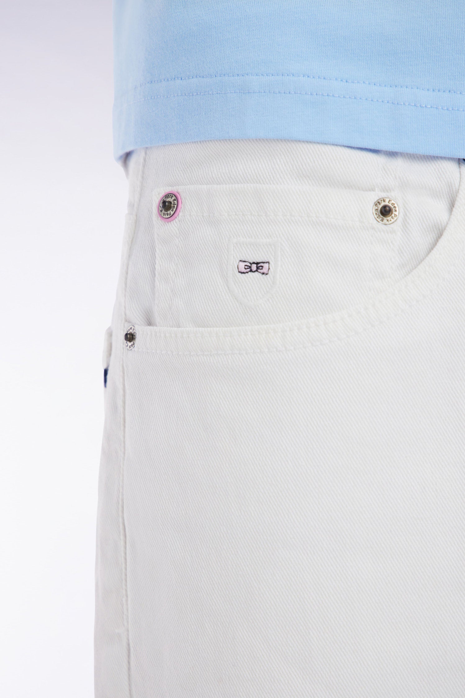 Eden Park_Straight-Fit White Stretch Denim 5-Pocket Jeans_E25BAS5P0018_BC_03