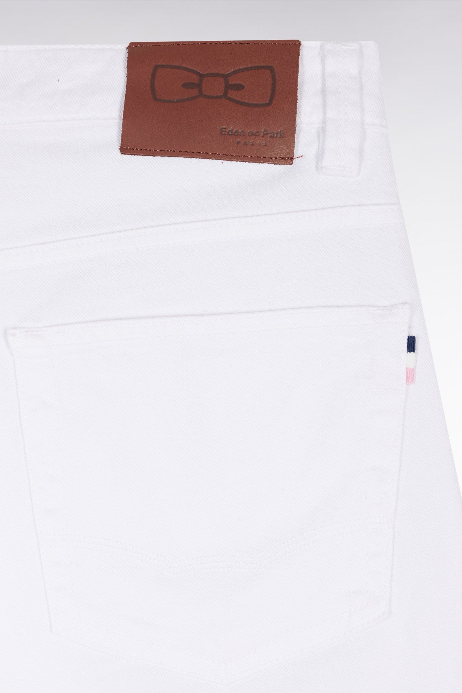 Eden Park_Straight-Fit White Stretch Denim 5-Pocket Jeans_E25BAS5P0018_BC_05