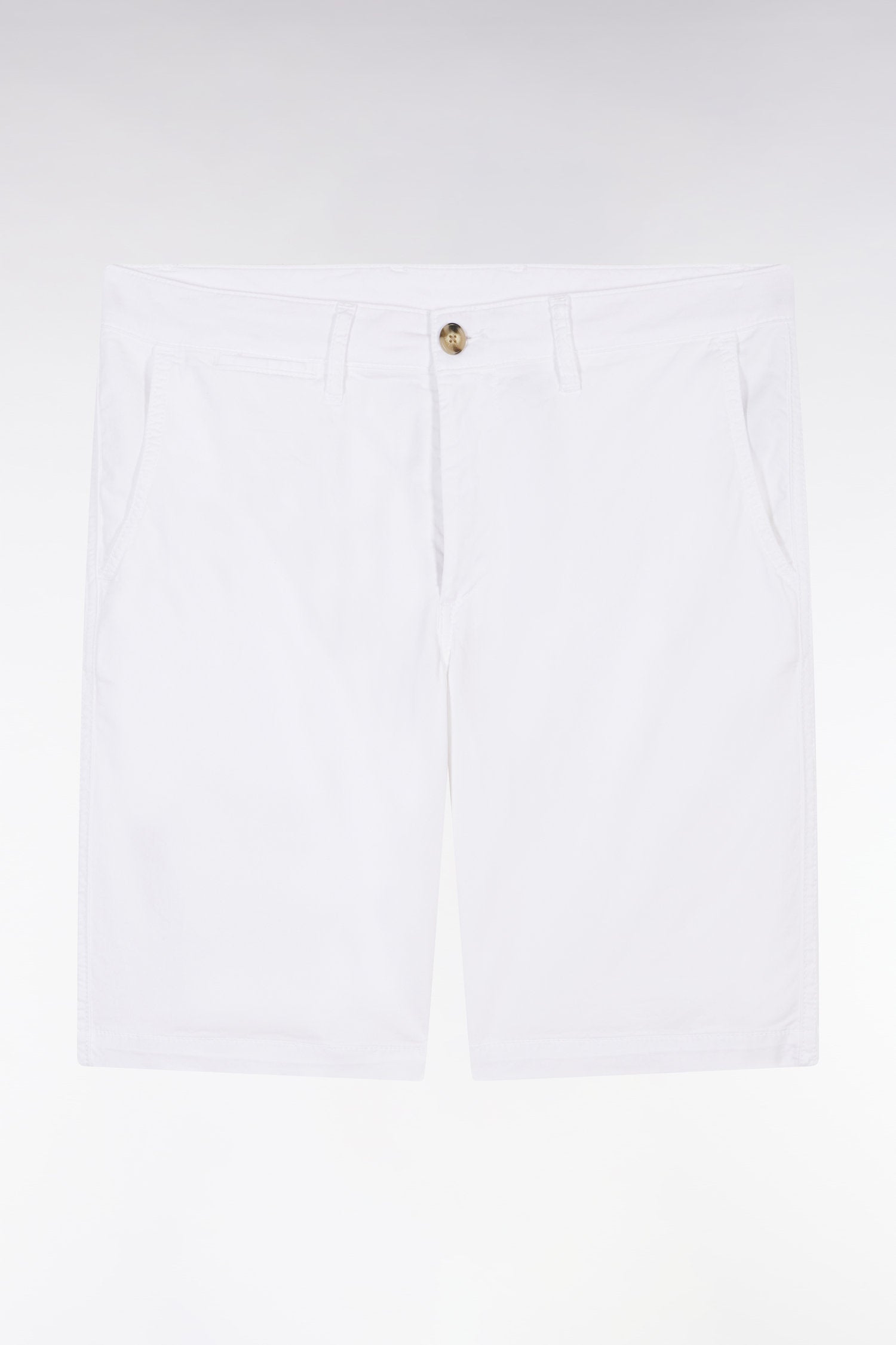 Eden Park_White Straight-Cut Stretch Cotton Chino Bermuda Shorts_E25BASBE0002_BC_02