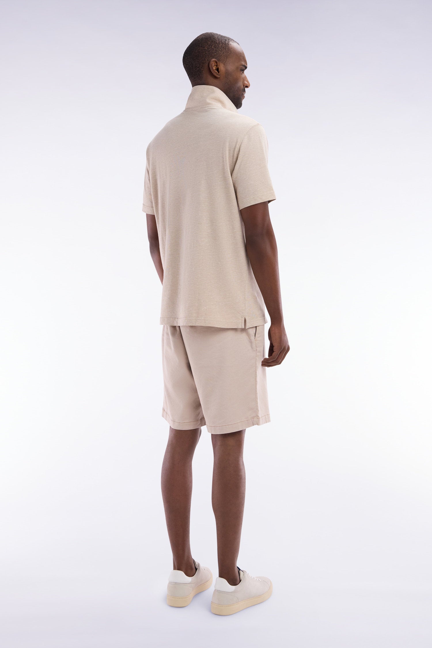 Eden Park_Elasticated Waistband Beige Bermuda Shorts in Lyocell and Stretch Cotton_E25BASBE0005_BEM7_04