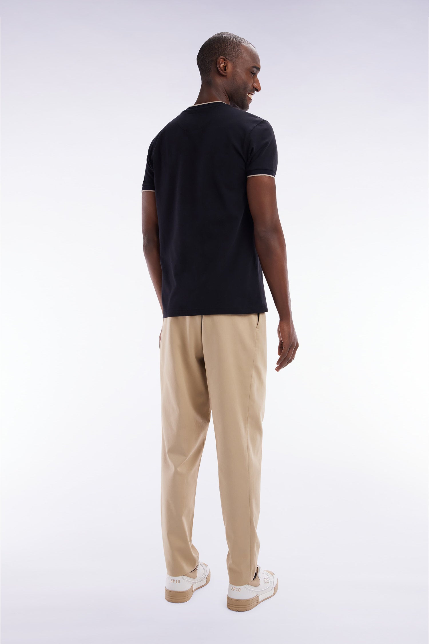 Eden Park_Elastic Trousers in Beige Lyocell and Stretch Cotton_E25BASPA0020_BEM7_04