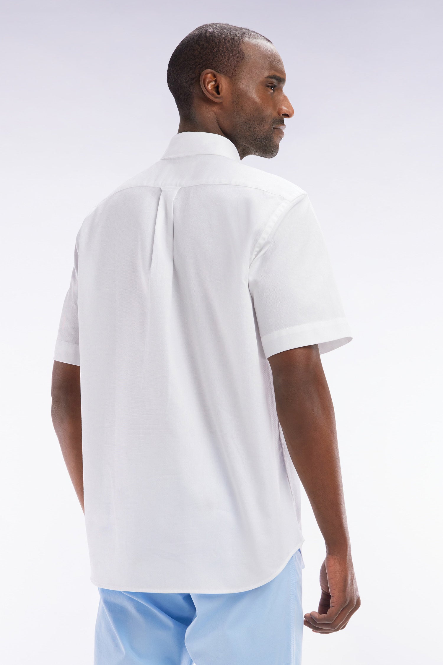 Eden Park_Straight White Cotton Short-Sleeved Shirt_E25CHECC0001_BC_04