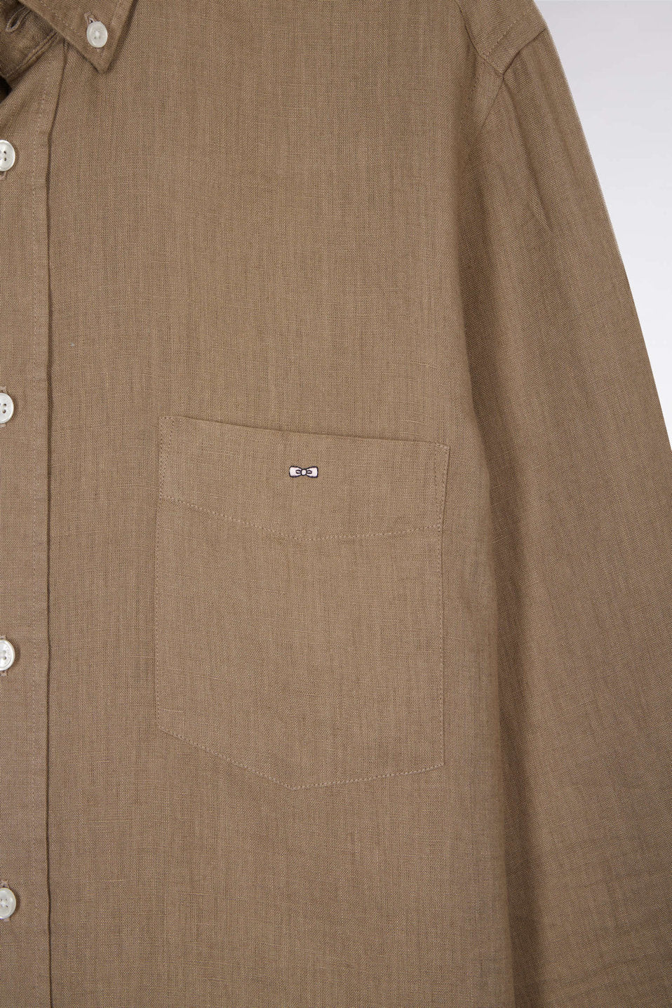 Eden Park_Straight-Fit Sand Linen Shirt_E25CHECL0005_BEM_05