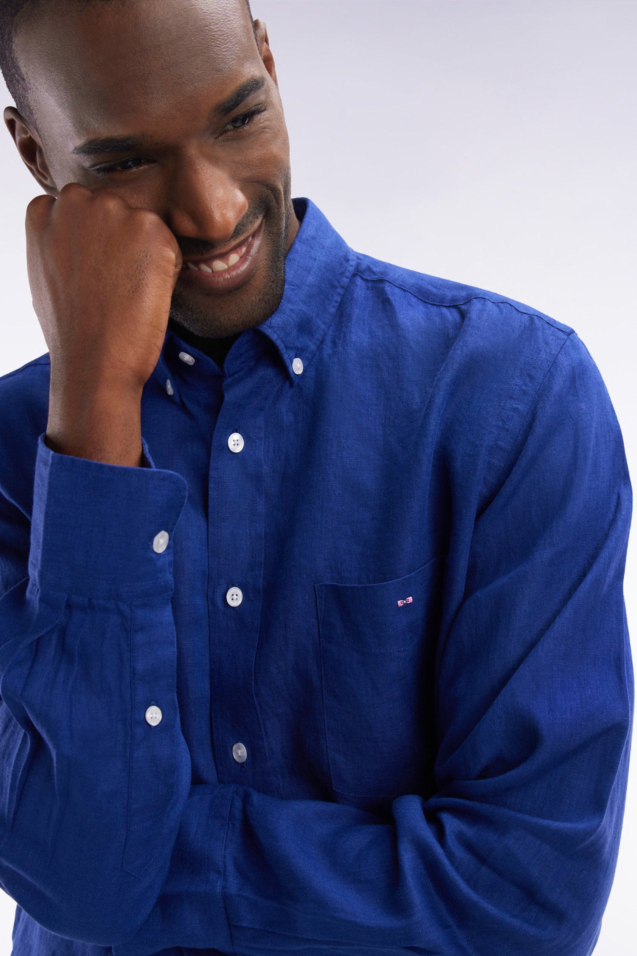 Eden Park_Straight-Fit Dark Blue Linen Shirt_E25CHECL0005_BLF20_03