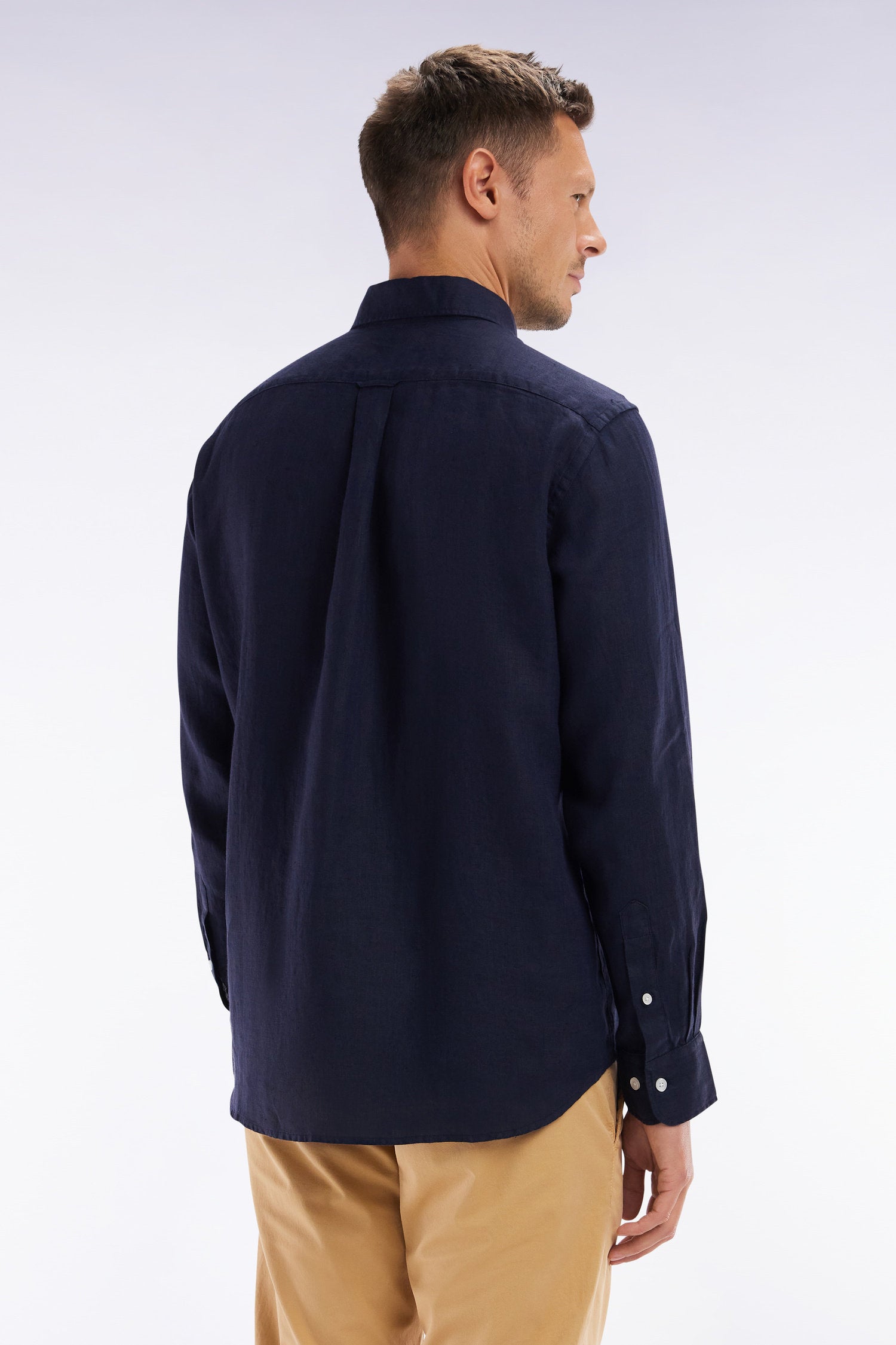 Eden Park_Straight-Fit Navy Linen Shirt_E25CHECL0005_BLF_04