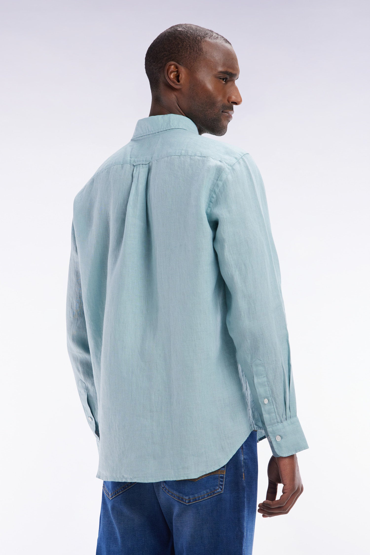 Eden Park_Straight-Fit Sea Green Linen Shirt_E25CHECL0005_VEC18_04