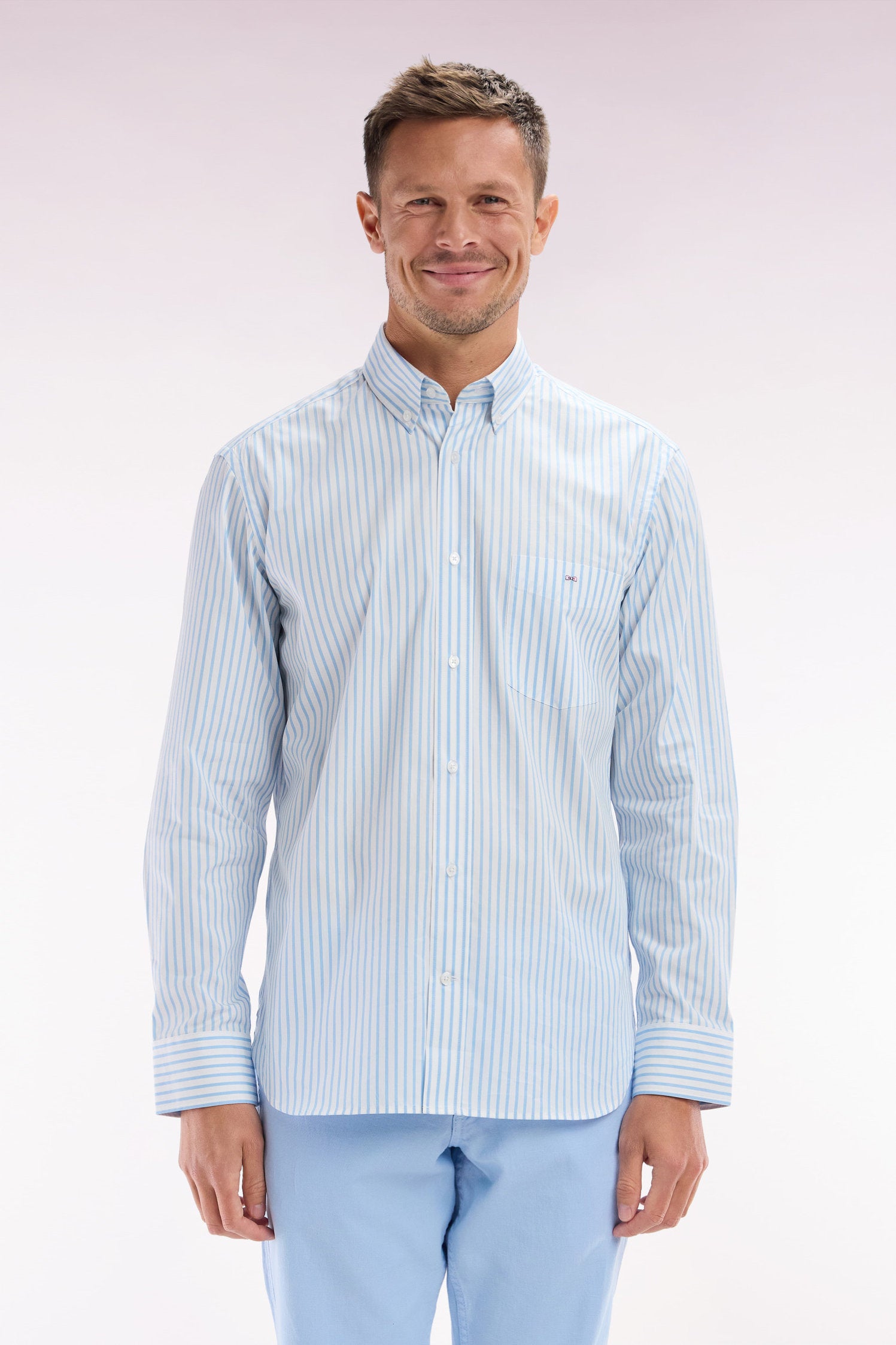 Eden Park_Straight-Fit Sky Blue Cotton Shirt_E25CHECL0007_BLM_01