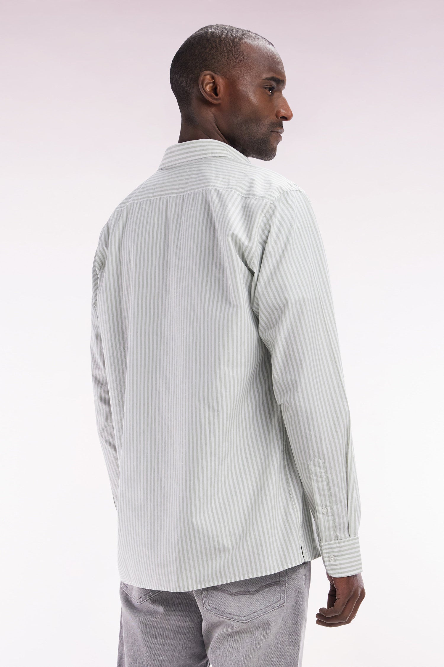 Eden Park_Straight-Fit Grey Striped Cotton Shirt_E25CHECL0010_GRM26_02