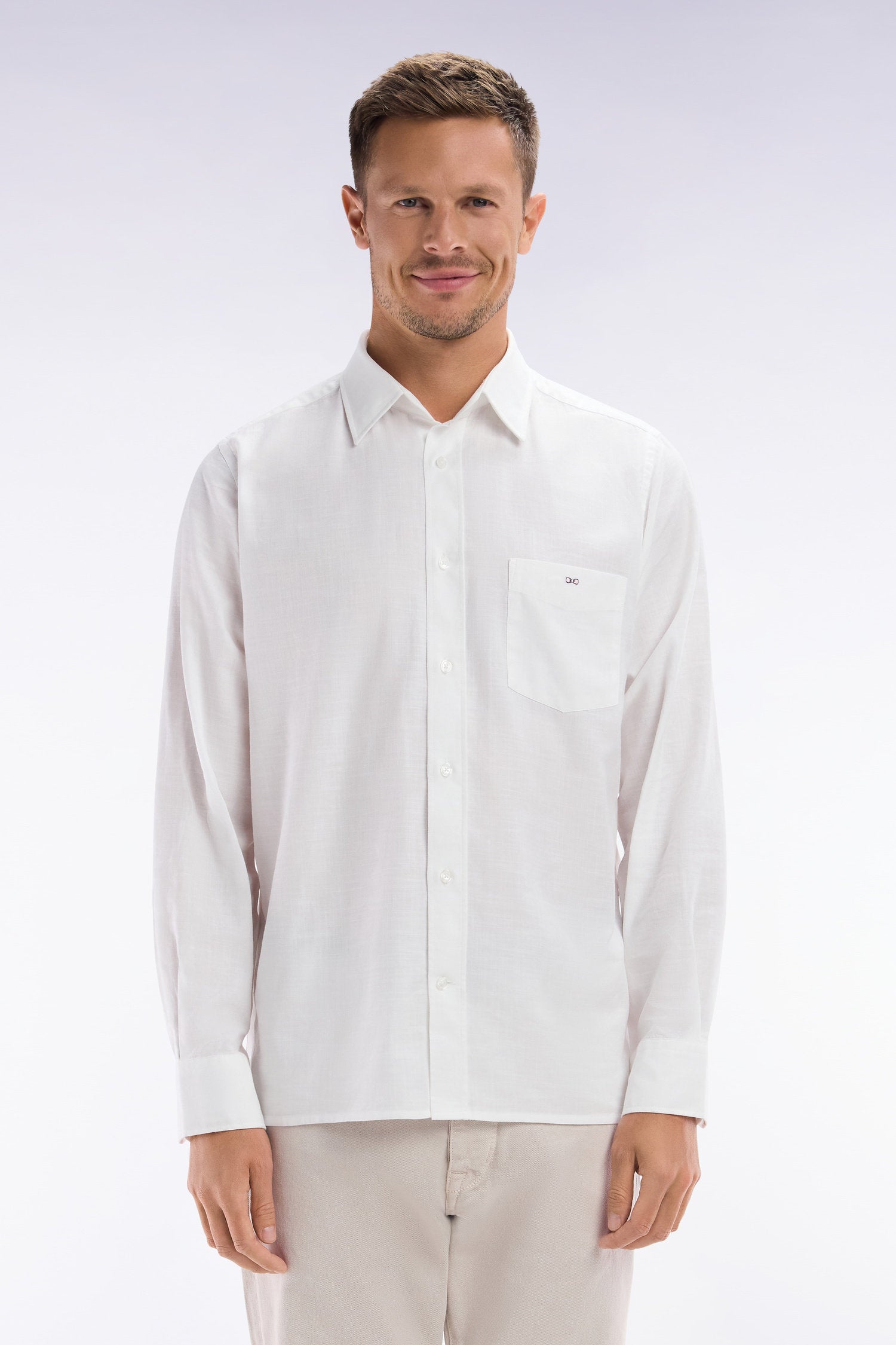 Eden Park_White Cotton Shirt with Patch Pocket_E25CHECL0034_BC_01