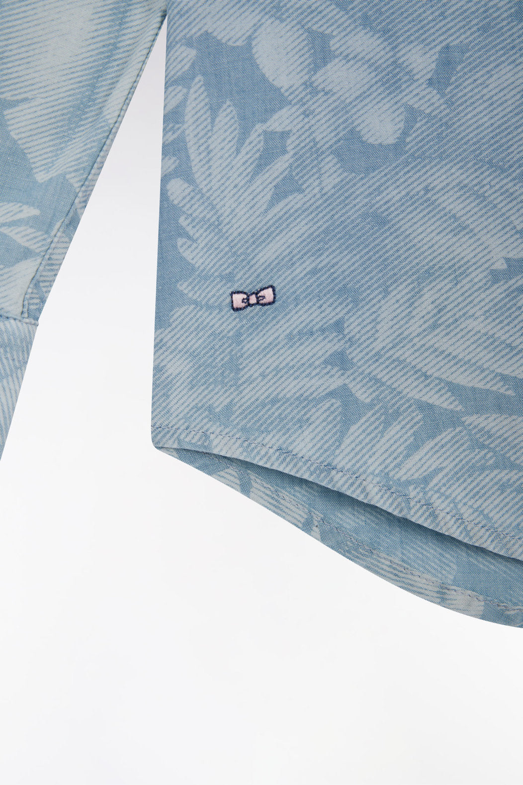 Eden Park_Slim-Fit Grey Chambray Printed Shirt_E25CHECL0058_GRM12_05