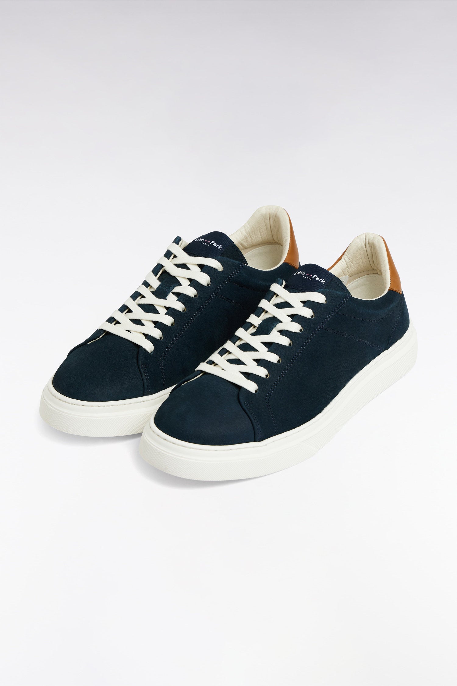 Eden Park_Navy Leather Low-Top Sneakers_E25CHSTE0003_BLF_03