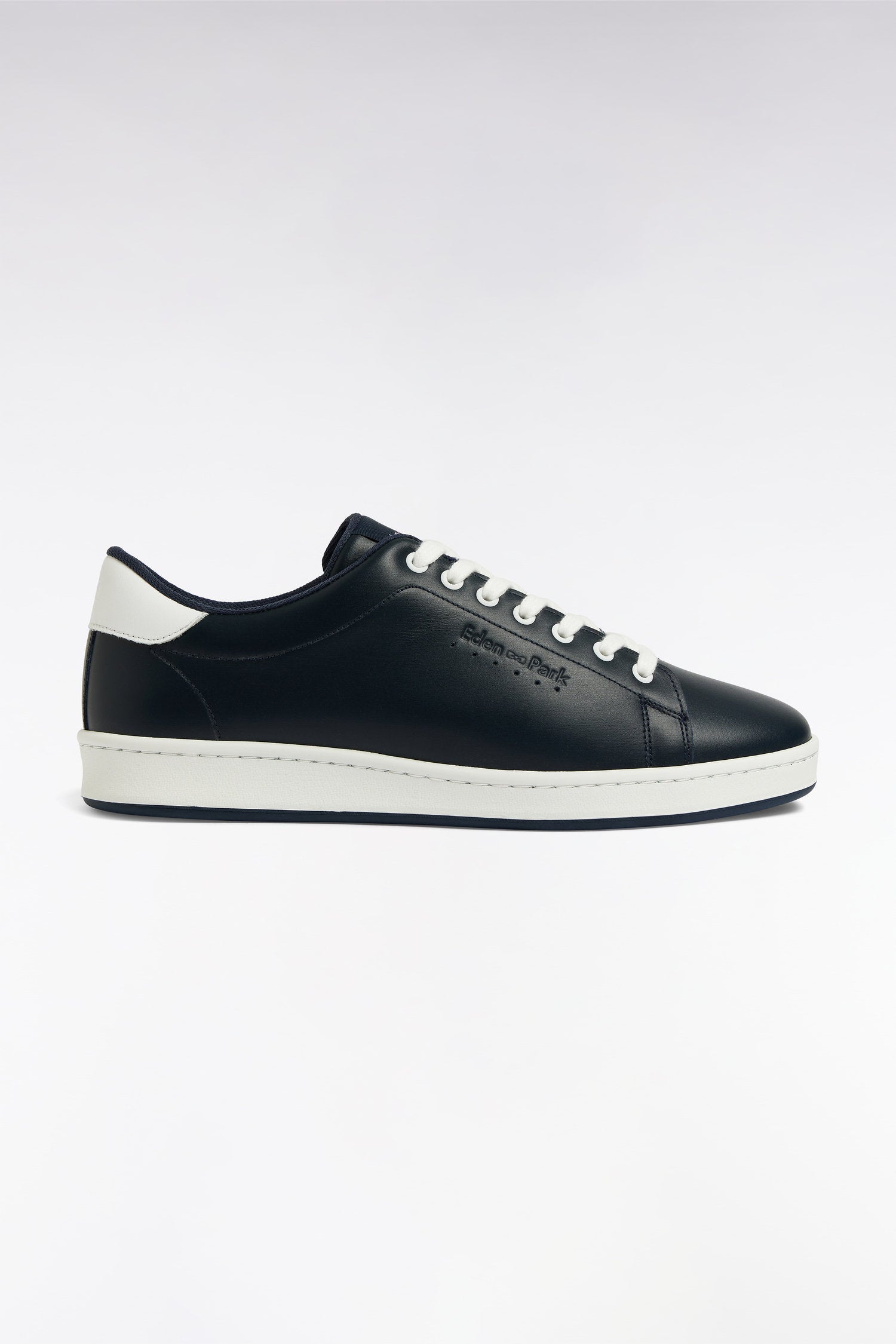 Eden Park_Black Leather Low-Top Sneakers_E25CHSTE0005_BLF_02