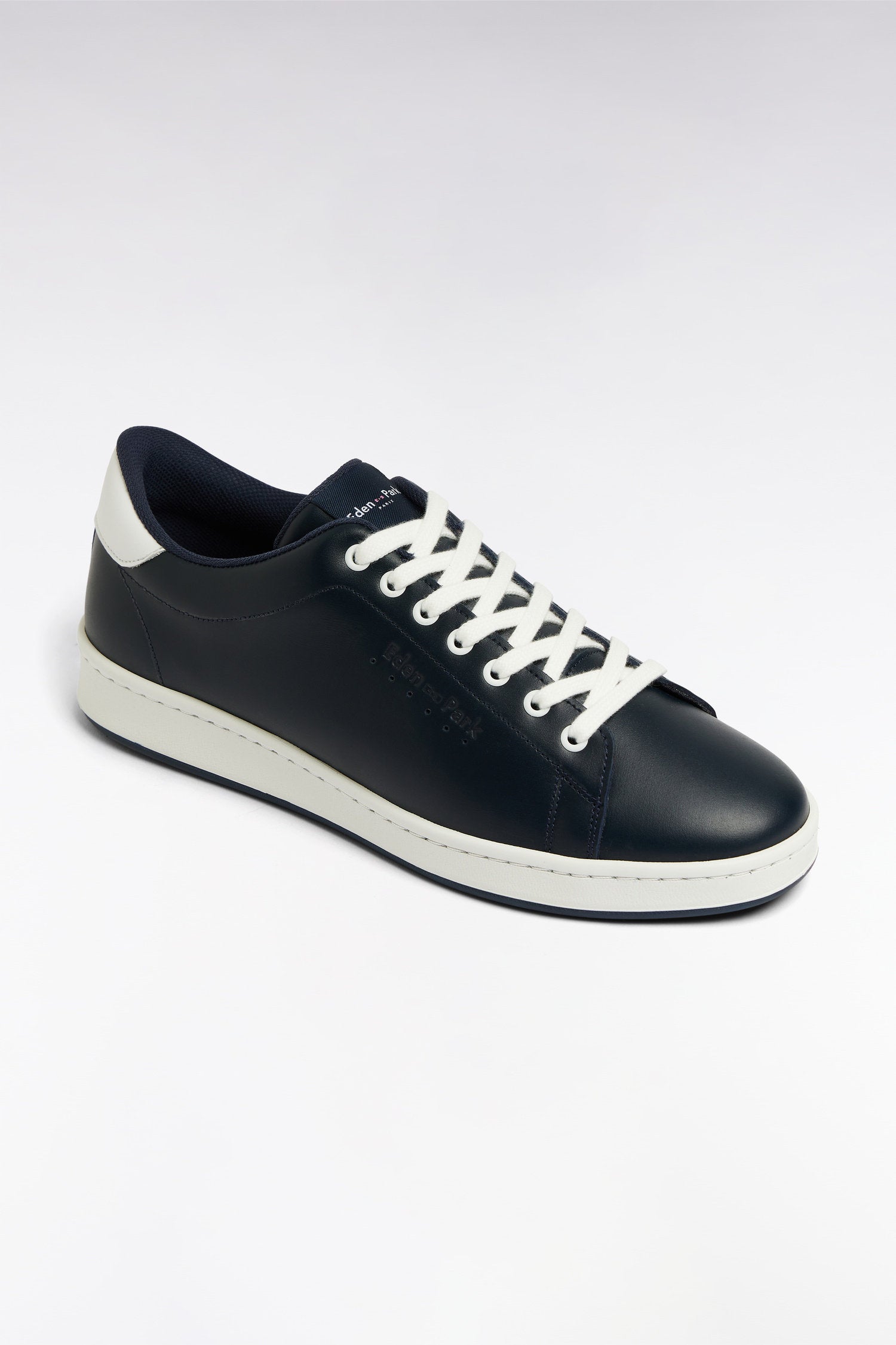 Eden Park_Black Leather Low-Top Sneakers_E25CHSTE0005_BLF_04