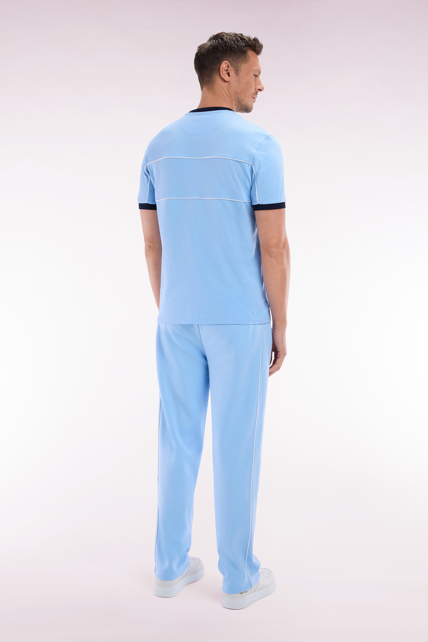 Eden Park_Straight-Cut Sky Blue Cotton Interlock Jogging Pants_E25MAIJO0003_BLM_02