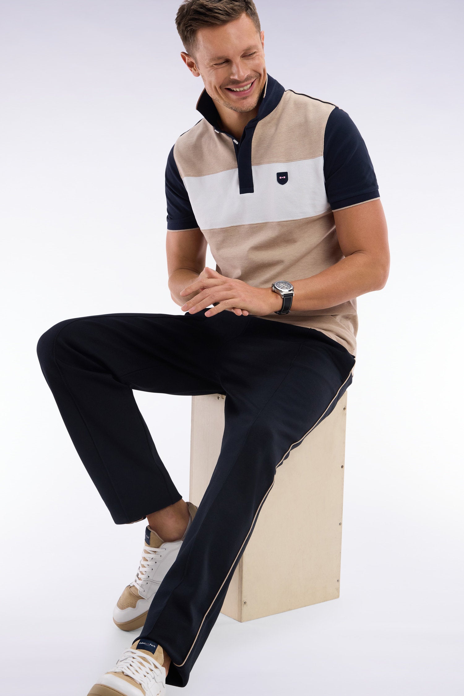 Eden Park_Straight-Cut Black Cotton Interlock Jogging Pants_E25MAIJO0004_NO_03