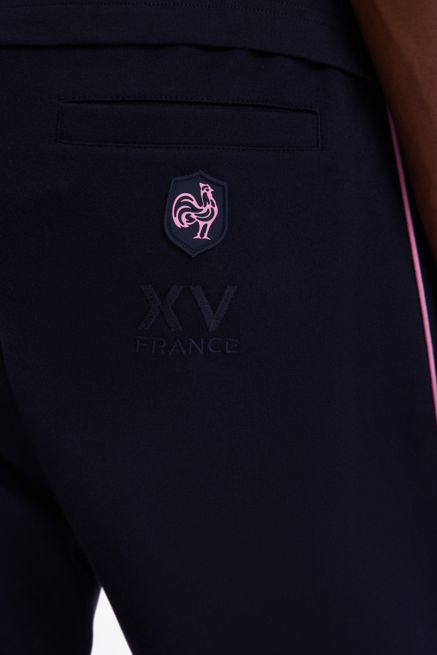 Eden Park_Straight-Cut Navy Stretch Cotton Fleece Jogging Pants with Sky Blue Piping_E25MAIJO0011_BLF_03