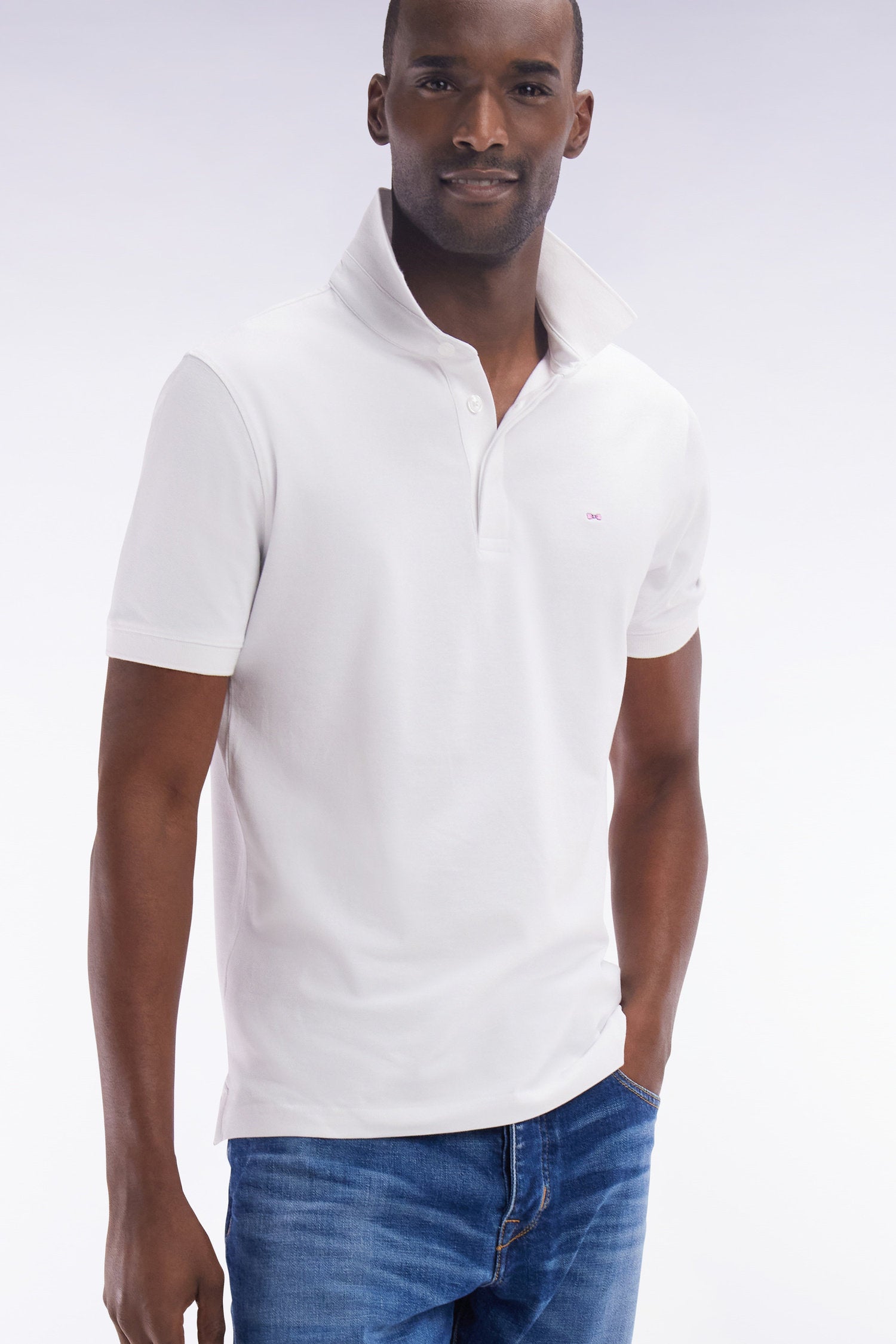 Eden Park_Slim-Fit Short-Sleeved Polo Shirt in White Stretch Cotton PiquŽ_E25MAIPC0001_BC_03