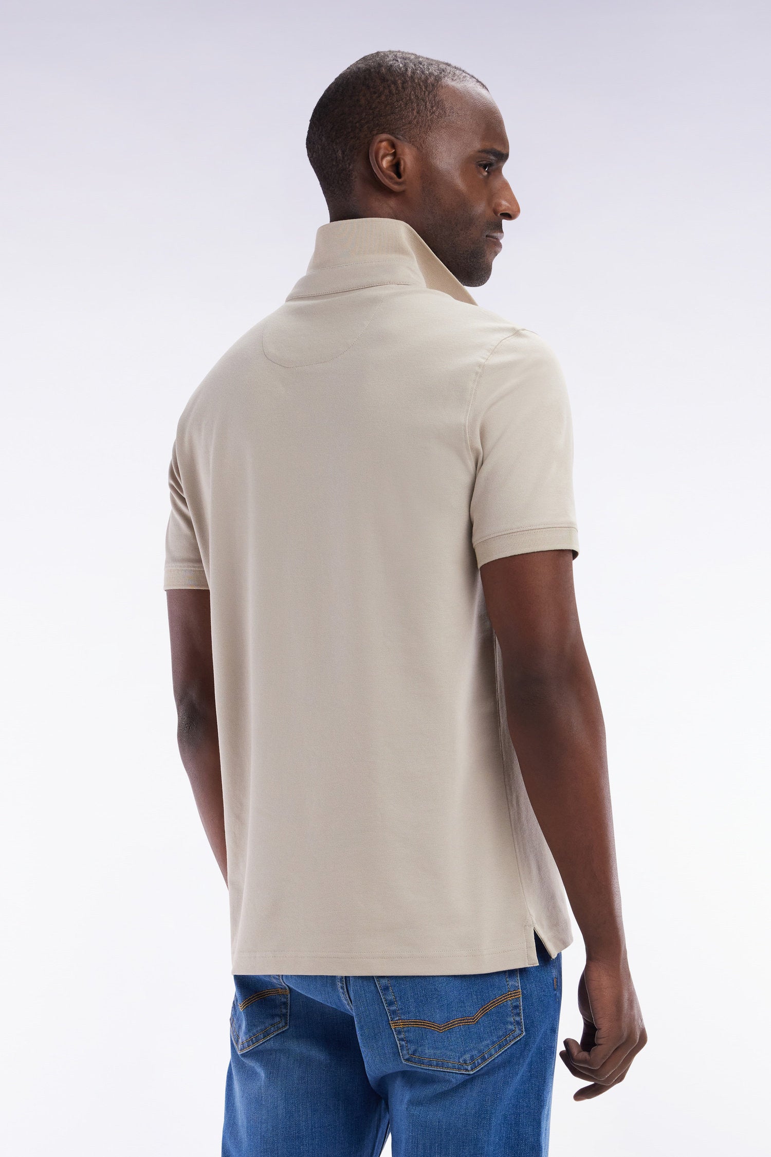 Eden Park_Slim-Fit Short-Sleeved Polo Shirt in White Sky Blue Cotton PiquŽ_E25MAIPC0001_BEM7_02