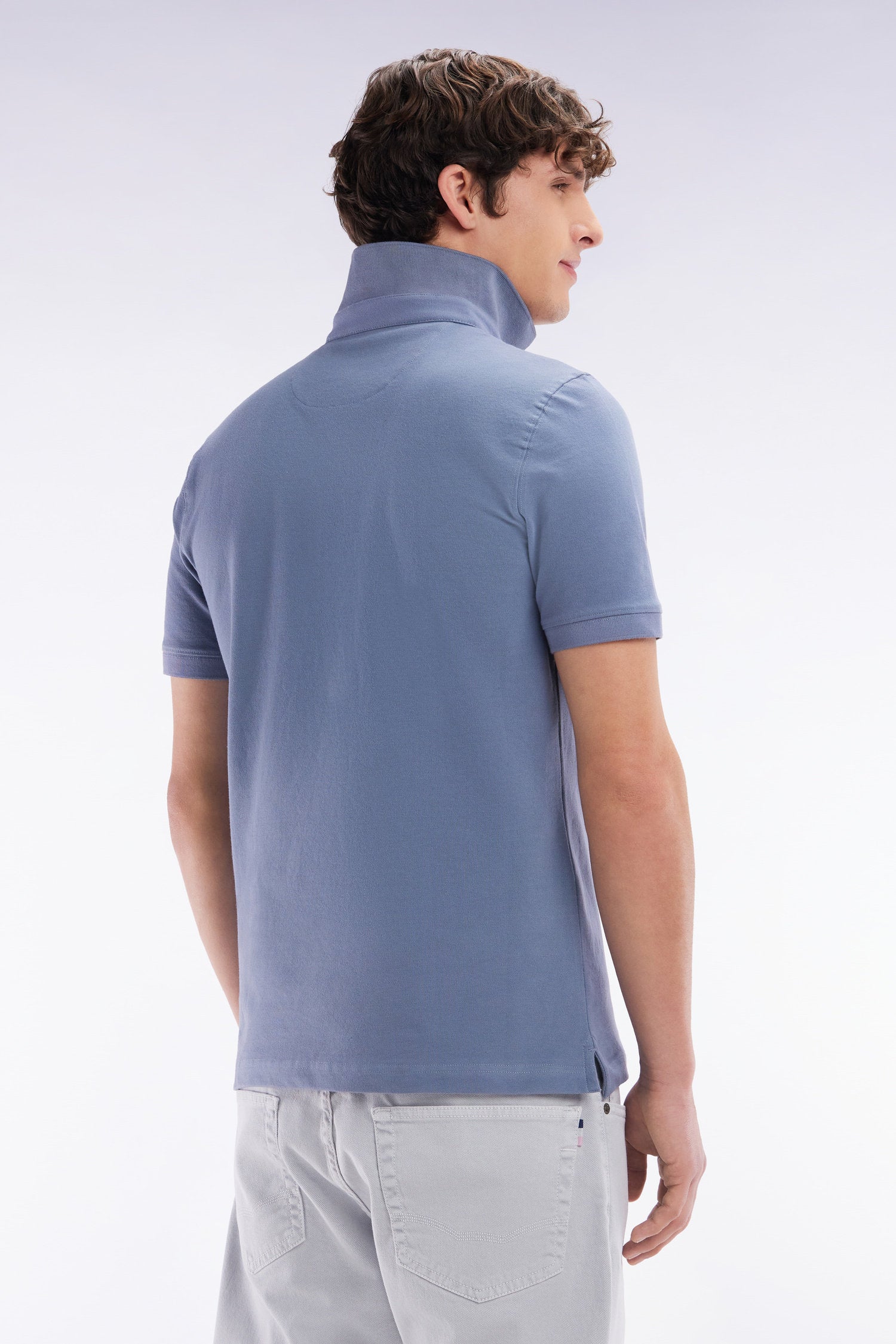 Eden Park_Slim-Fit Short-Sleeved Polo Shirt in Khaki Stretch Cotton PiquŽ_E25MAIPC0001_GRM12_02