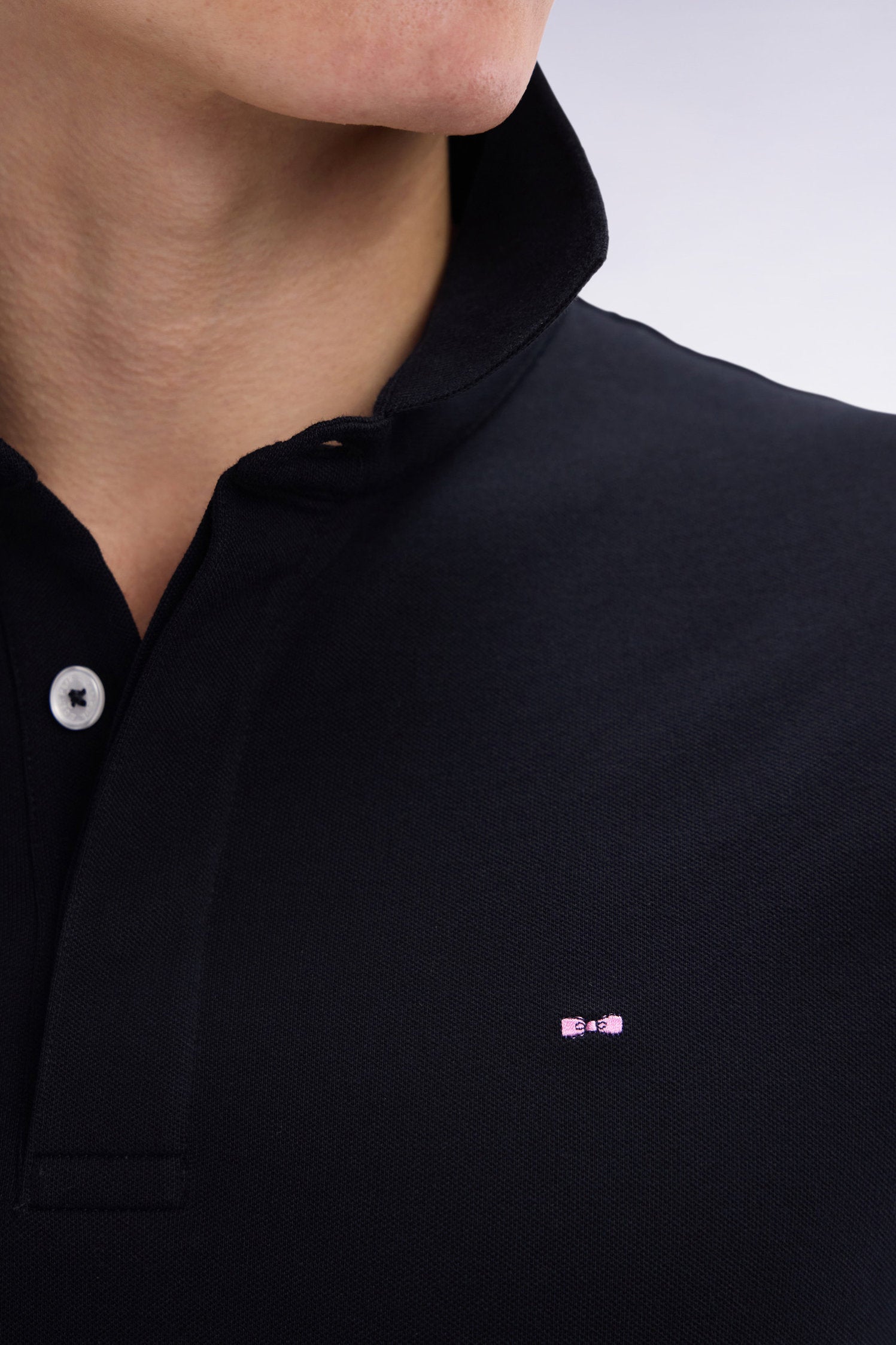 Eden Park_Slim-Fit Short-Sleeved Polo Shirt in Salmon Pink Stretch Cotton PiquŽ_E25MAIPC0001_NO_03