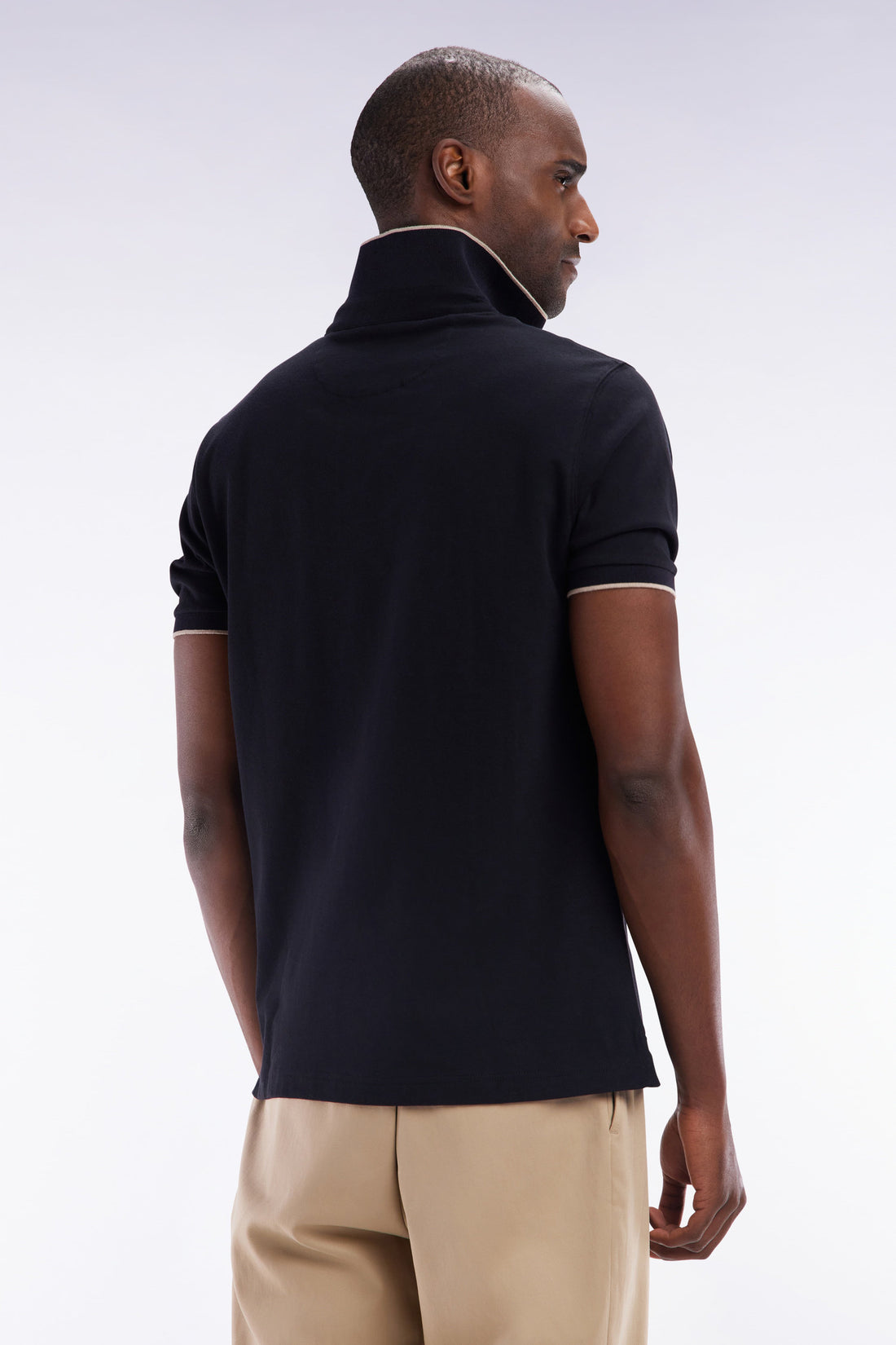 Eden Park_Slim-Fit Short-Sleeved Polo Shirt in Black Stretch Cotton PiquŽ_E25MAIPC0011_NO_02