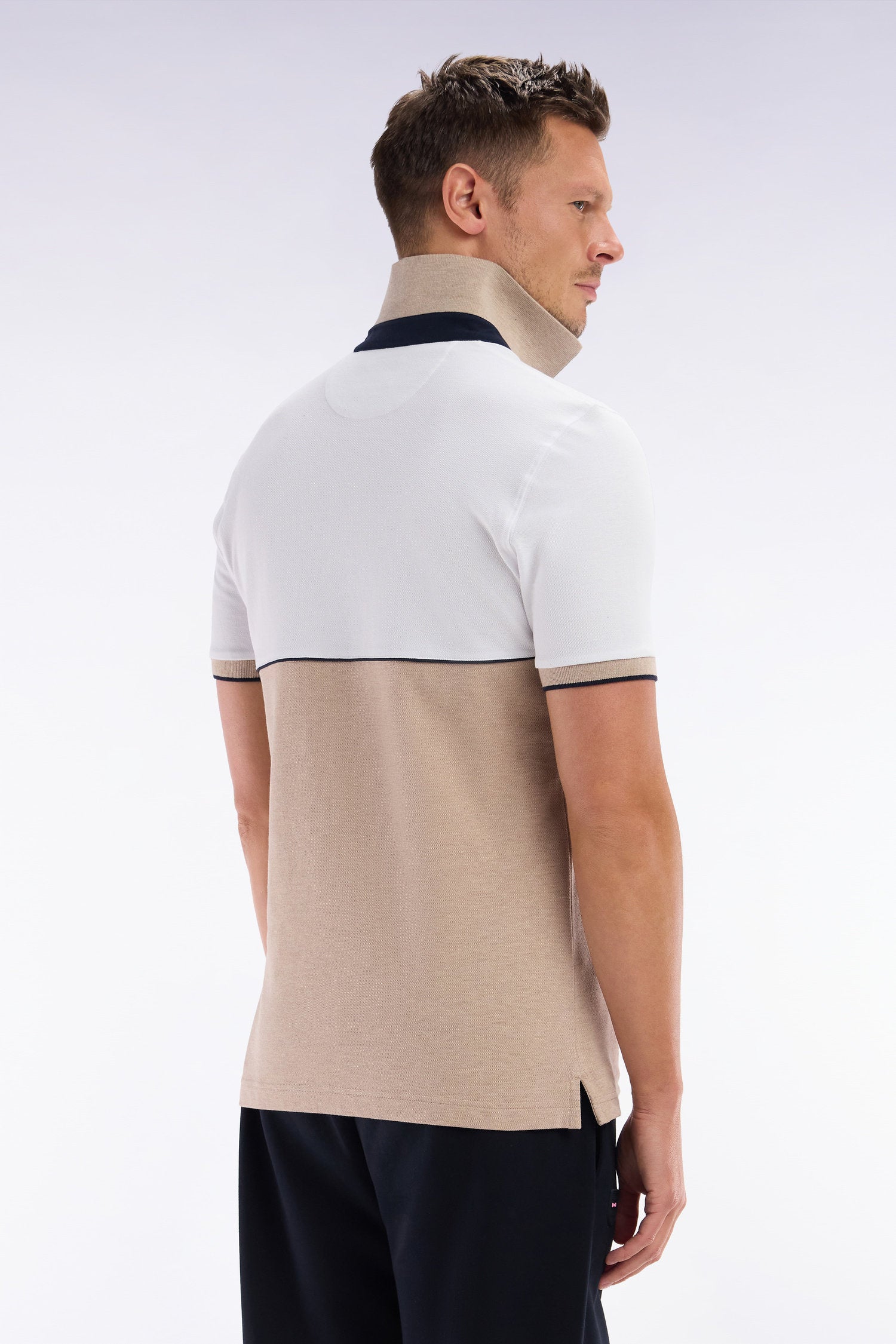 Eden Park_Slim-Fit Two-Tone Beige Stretch Cotton Short-Sleeved Polo Shirt_E25MAIPC0015_BEC13_04