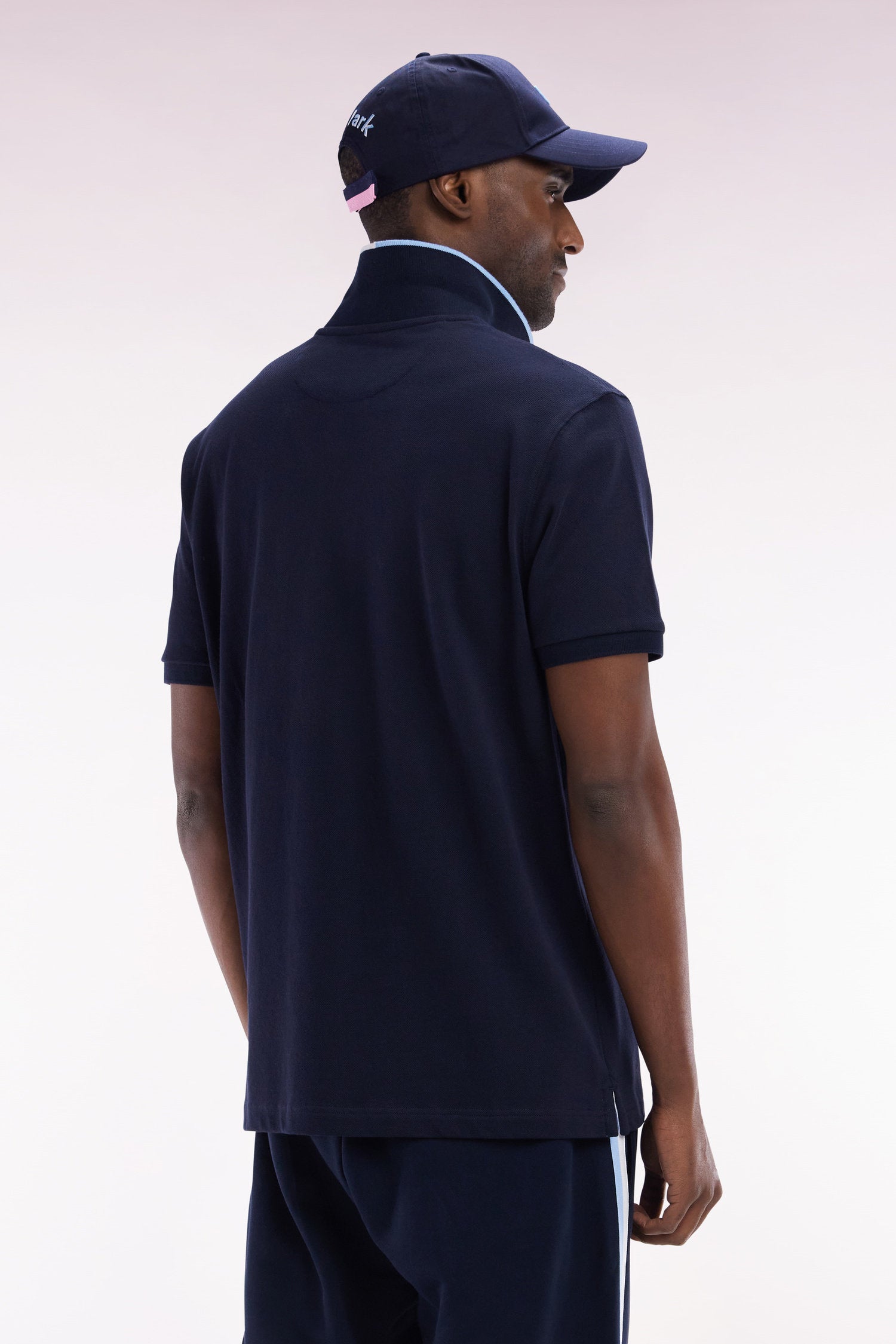 Eden Park_Relaxed-Fit Short-Sleeved Polo Shirt in Navy Cotton with Piped Collar_E25MAIPC0020_BLF_02