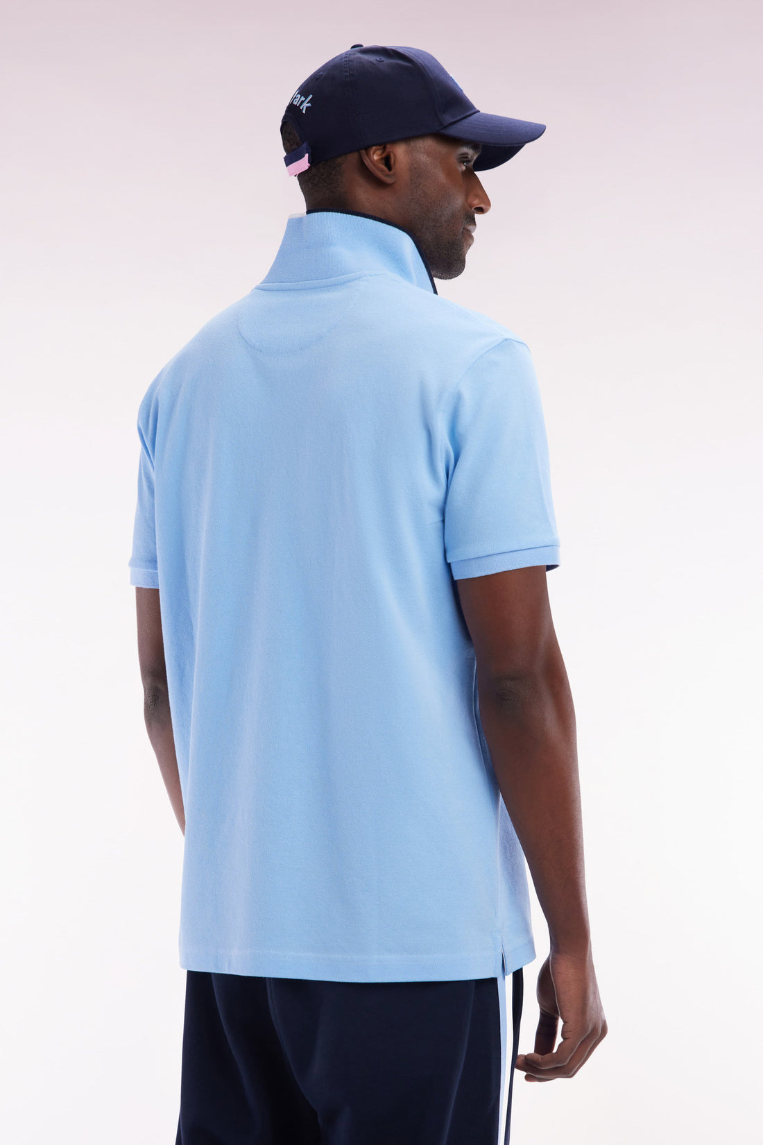Eden Park_Relaxed-Fit Short-Sleeved Polo Shirt in Sky Blue Cotton with Piped Collar_E25MAIPC0020_BLM_02