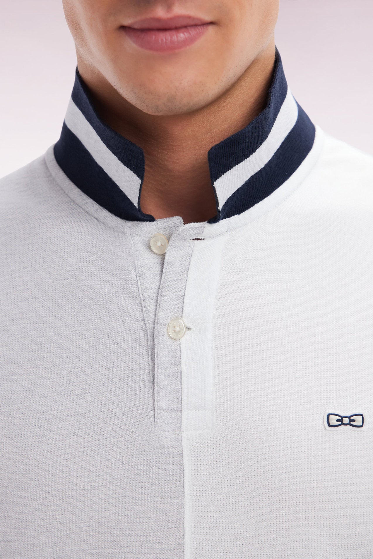 Eden Park_Relaxed-Fit Barbarian Short-Sleeved Polo Shirt in Grey Cotton_E25MAIPC0039_GRC10_03