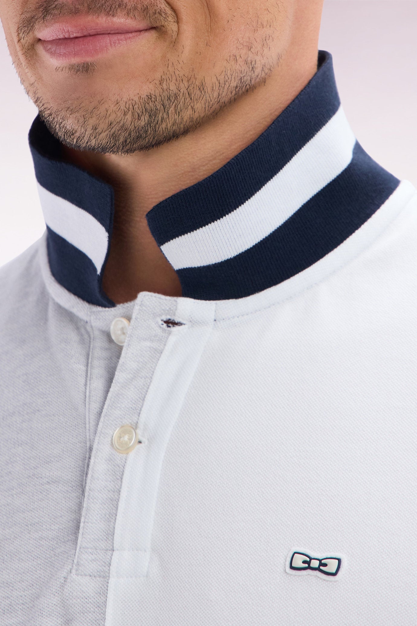 Eden Park_Relaxed-Fit Two-Tone Grey and White Short-Sleeved Cotton Polo Shirt_E25MAIPC0040_GRC10_03