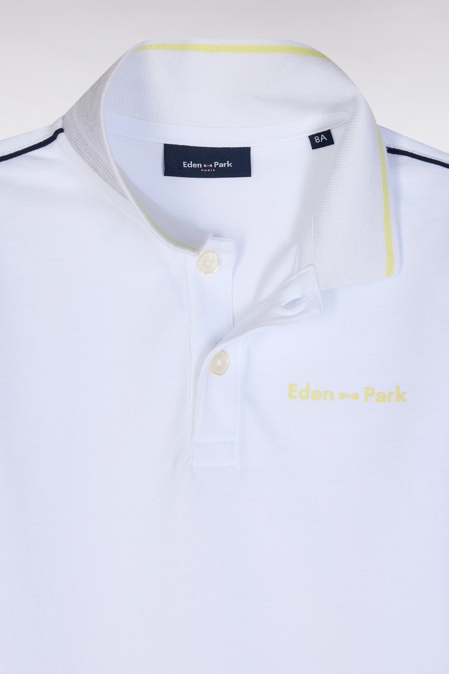 Eden Park_Straight-Fit Short-Sleeved Polo Shirt in White Cotton with Yellow Logo_E25MAIPC0049_BC_02