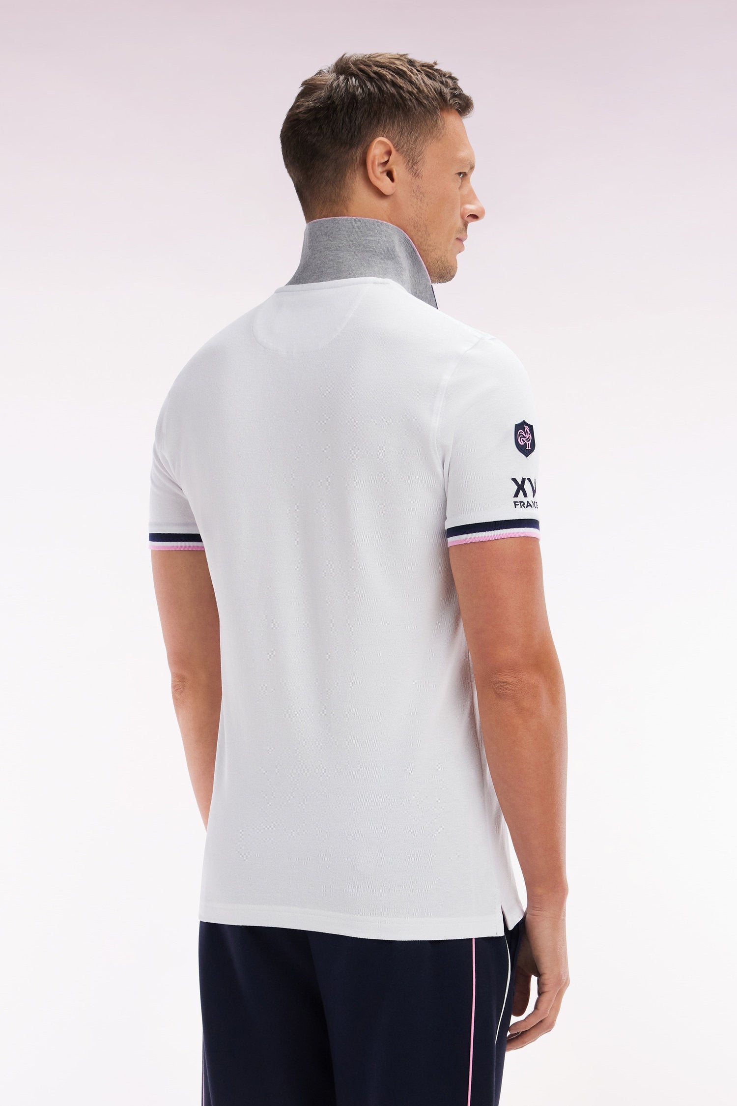 Eden Park_Slim-Fit Short-Sleeved Polo Shirt in White Stretch Cotton with Zipped Collar_E25MAIPC0056_BC_02