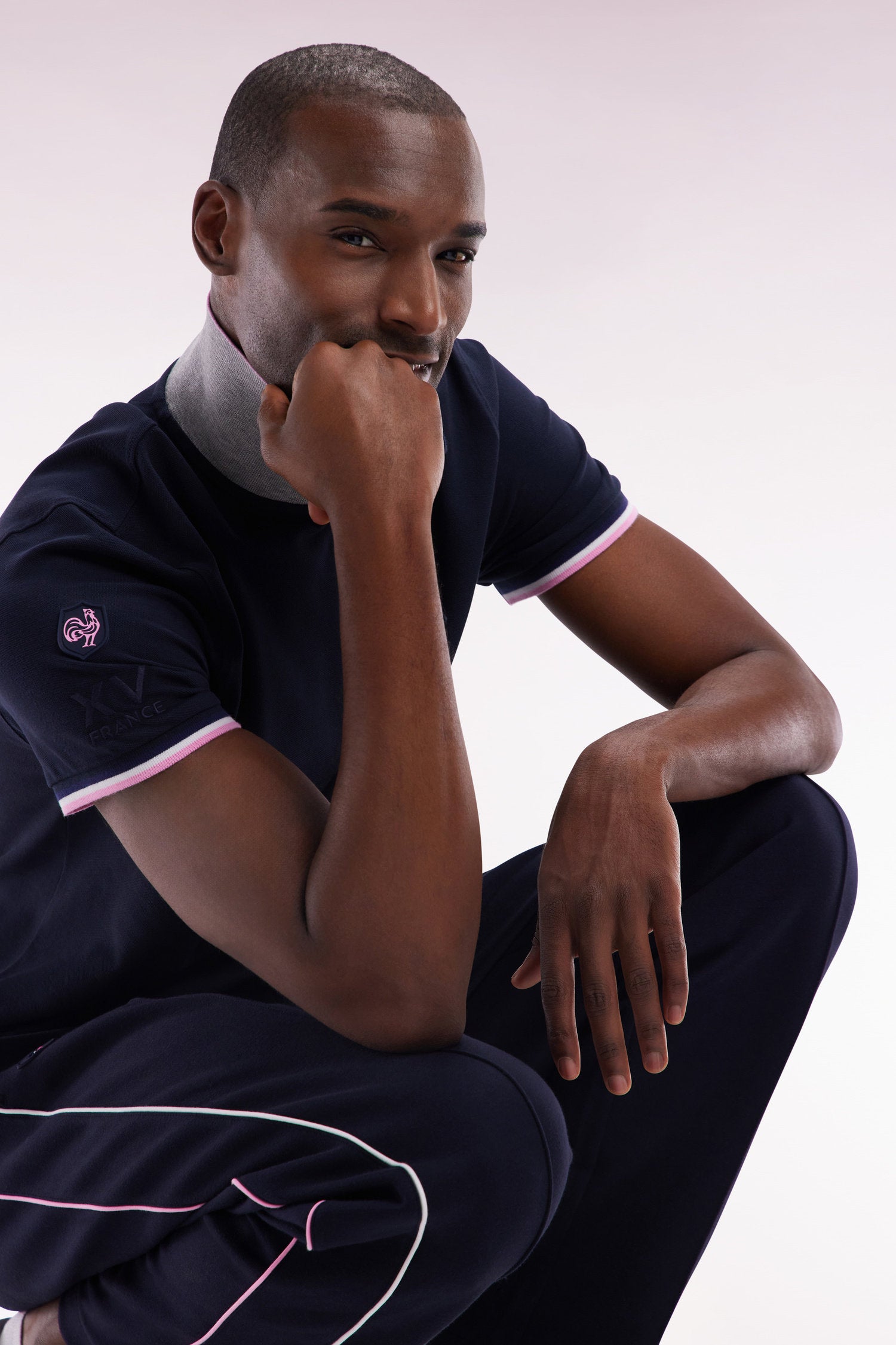 Eden Park_Slim-Fit Short-Sleeved Polo Shirt in Navy Stretch Cotton with Zipped Collar_E25MAIPC0056_BLF_03