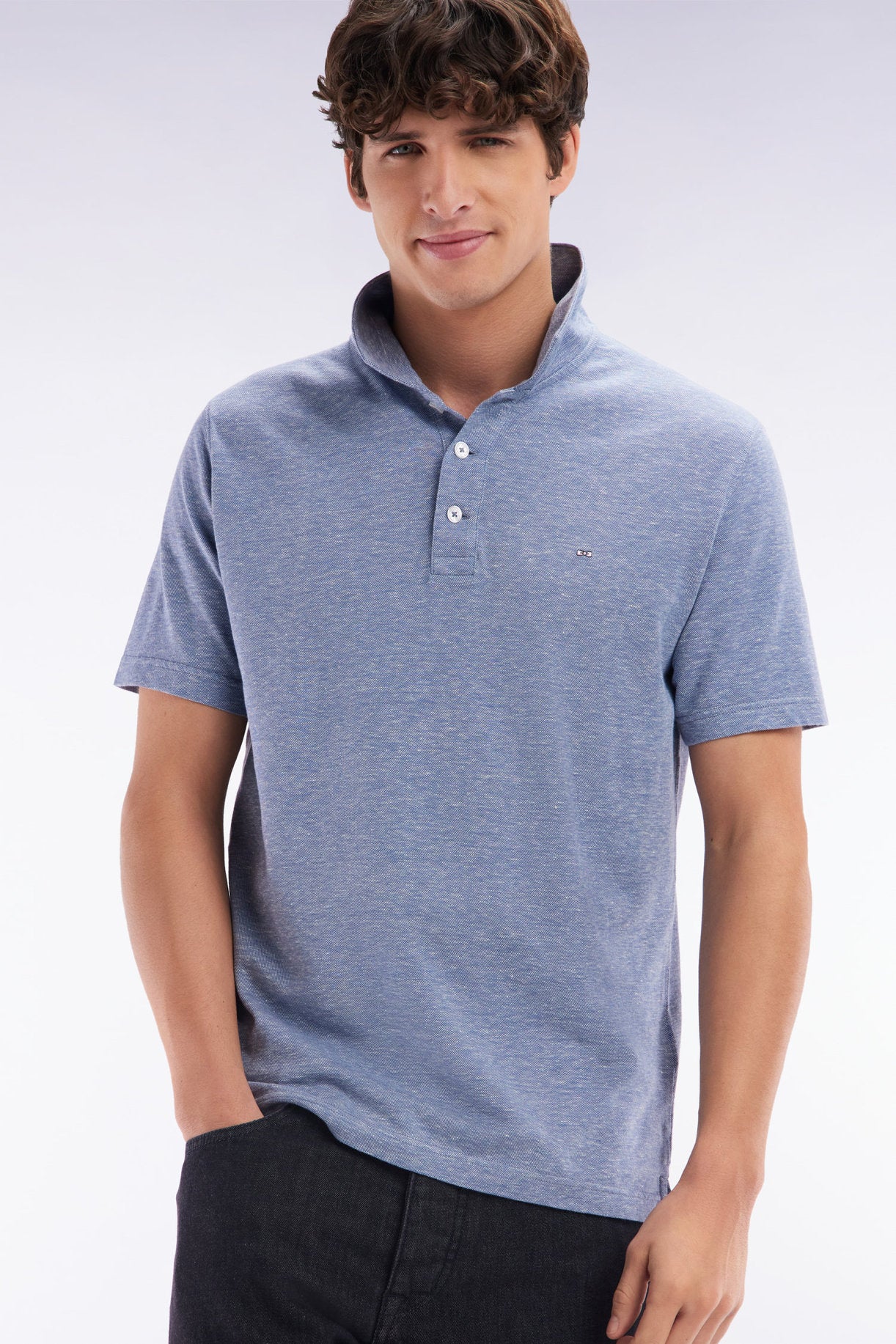 Eden Park_Straight-Fit Short-Sleeved Polo Shirt in Dark Grey Cotton-Linen Blend_E25MAIPC0061_GRM12_03
