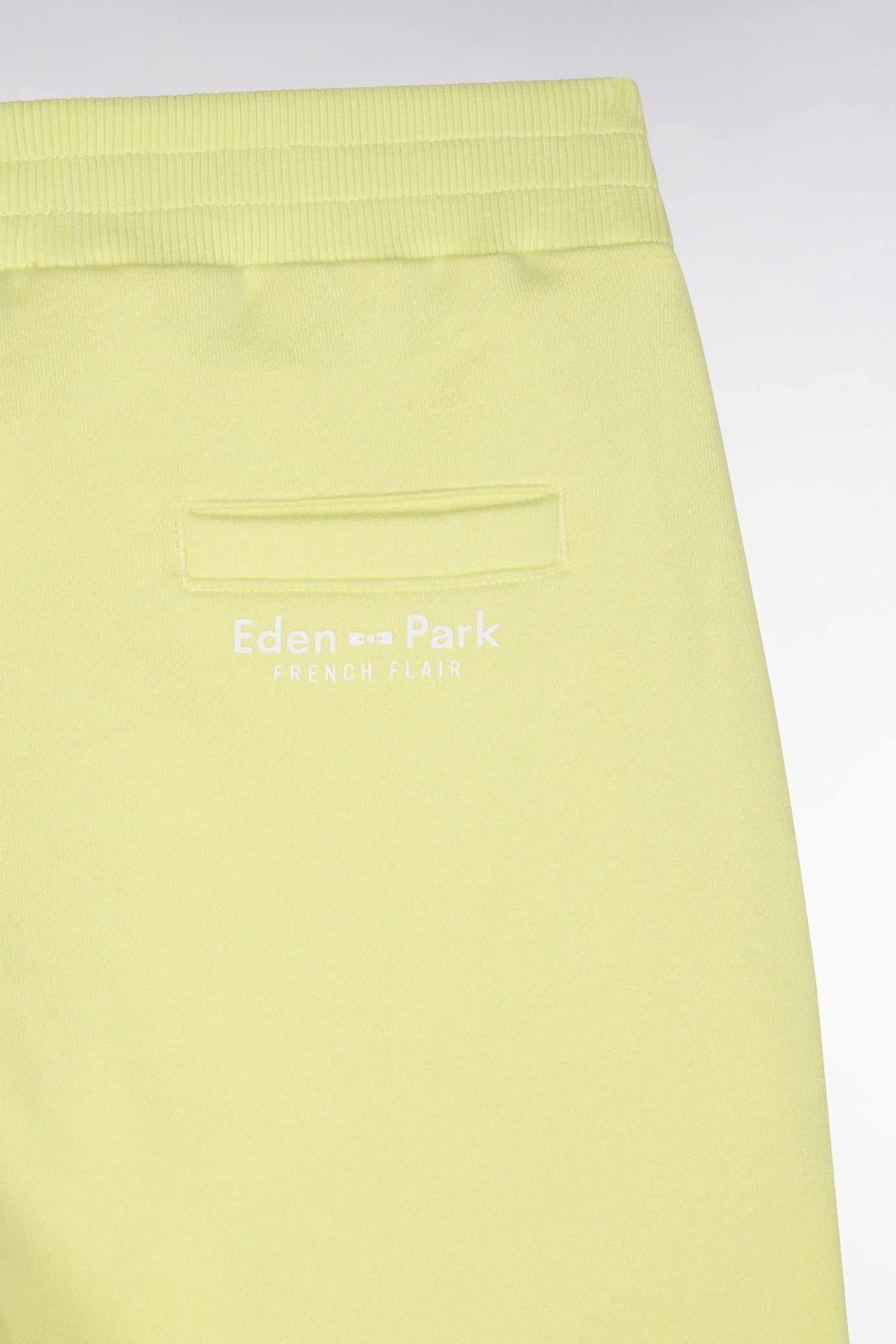 Eden Park_Straight-Fit Yellow Cotton Fleece Shorts_E25MAISH0015_JAC13_02