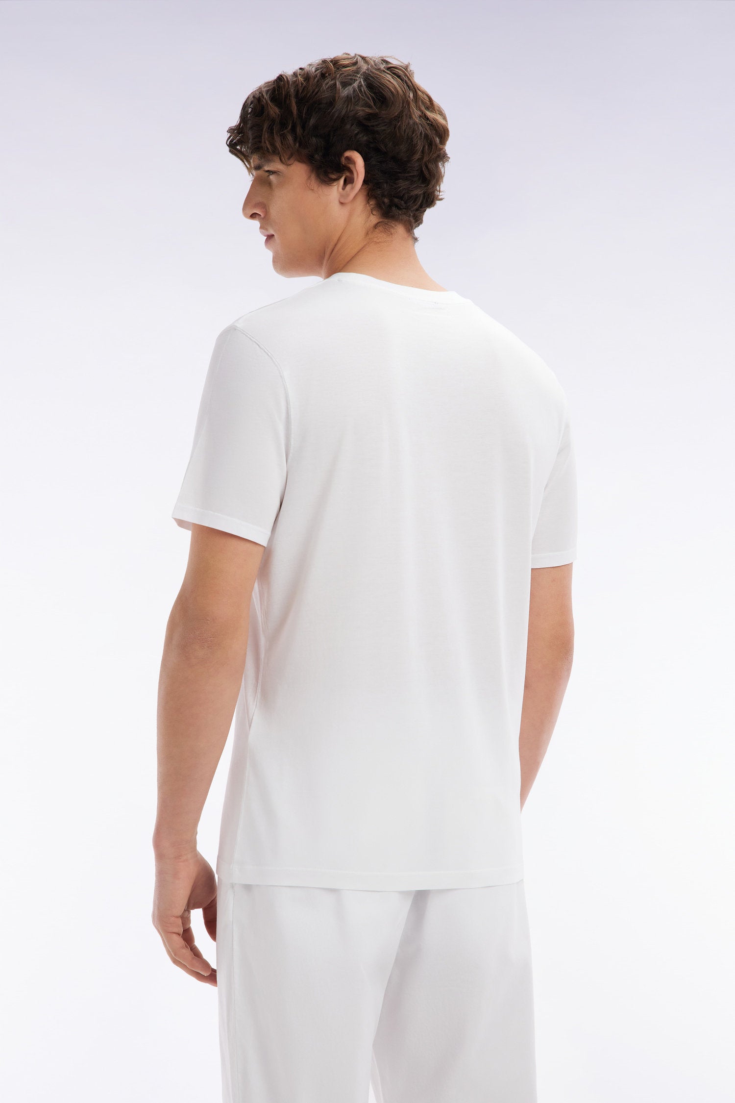 Eden Park_Straight-Fit White Short-Sleeved T-Shirt_E25MAITC0001_BC_04