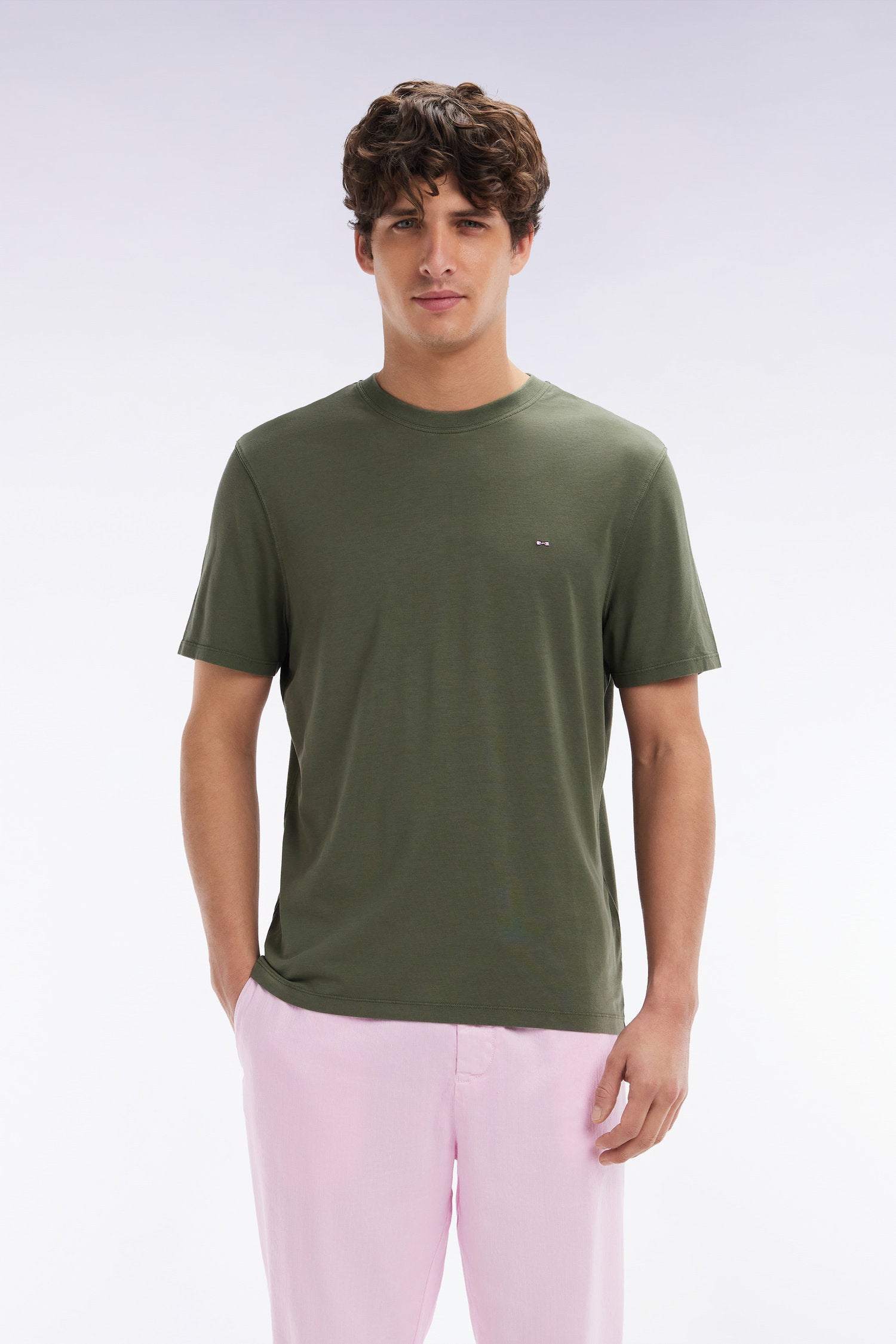 Eden Park_Straight-Fit Khaki Short-Sleeved T-Shirt_E25MAITC0001_KAF5_01