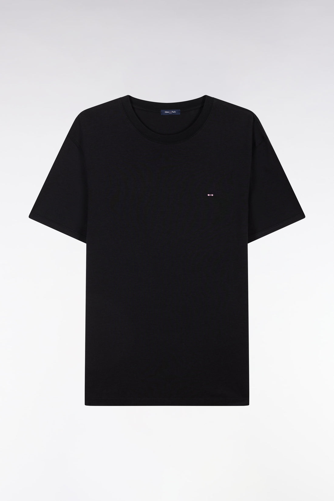 Eden Park_Straight-Fit Black Short-Sleeved T-Shirt_E25MAITC0001_NO_02